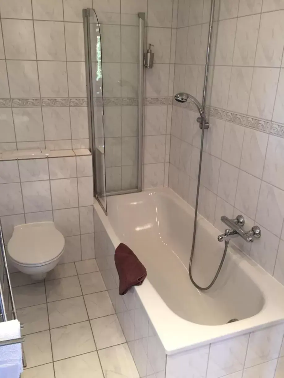 Deluxe Double Room with Bath in Landhaus Waldziegelhütte Deluxe Double Room with Bath in Landhaus Waldziegelhütte