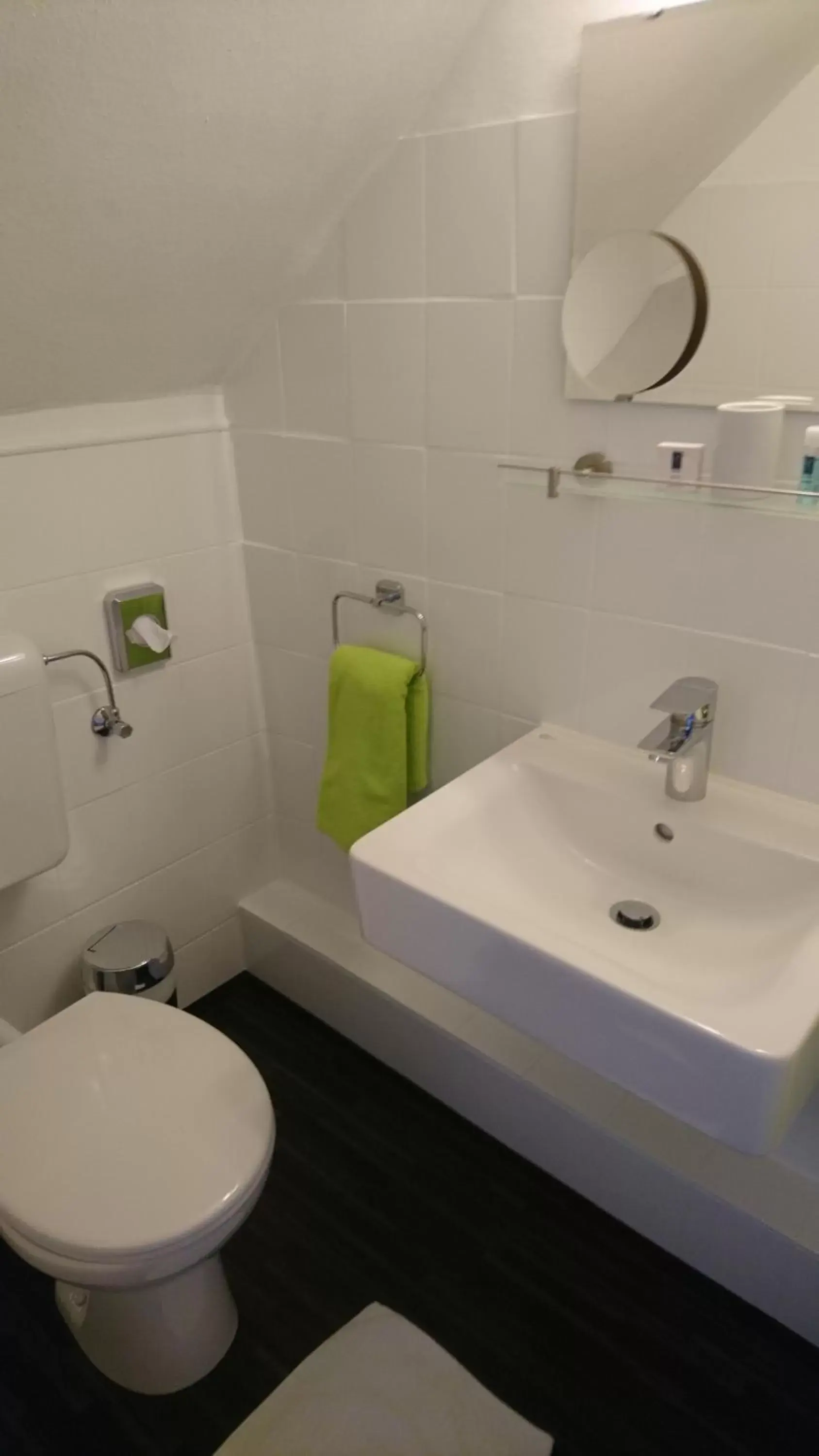 Standard Single Room in Hotel Deutschherrenhof Standard Single Room in Hotel Deutschherrenhof