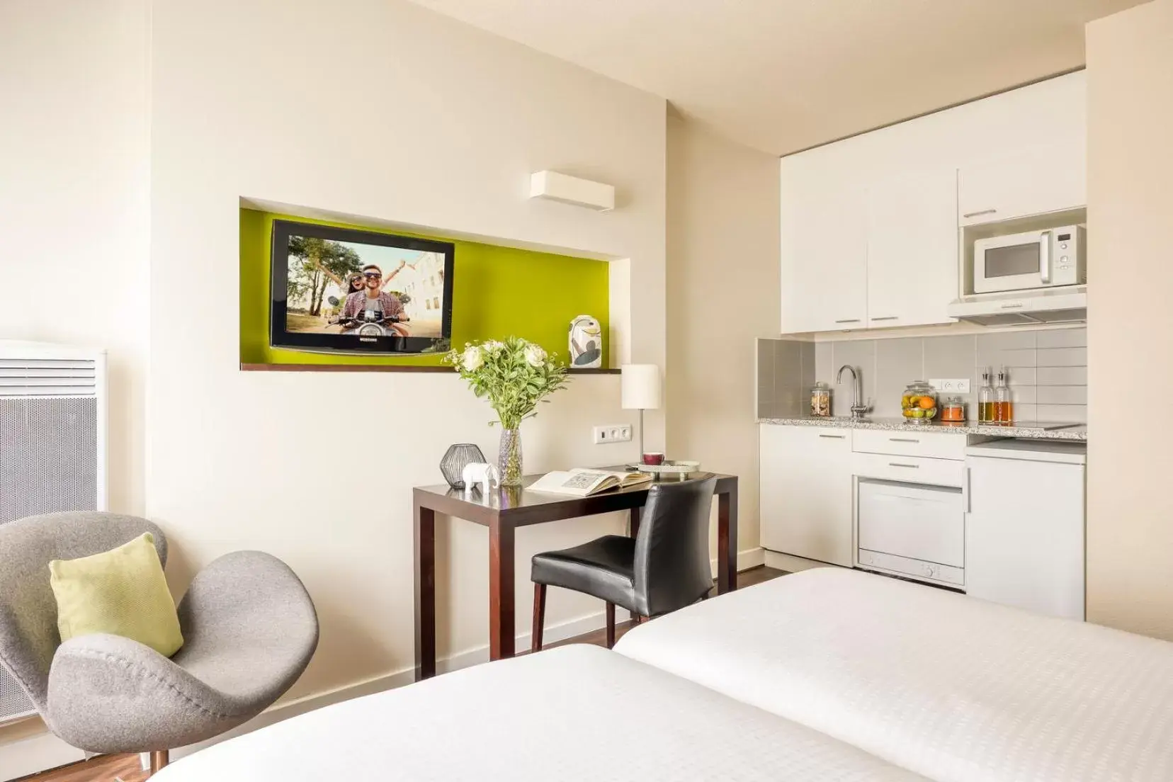 Studio (2 Adults) in Citadines Sainte-Catherine Brussels Studio (2 Adults) in Citadines Sainte-Catherine Brussels