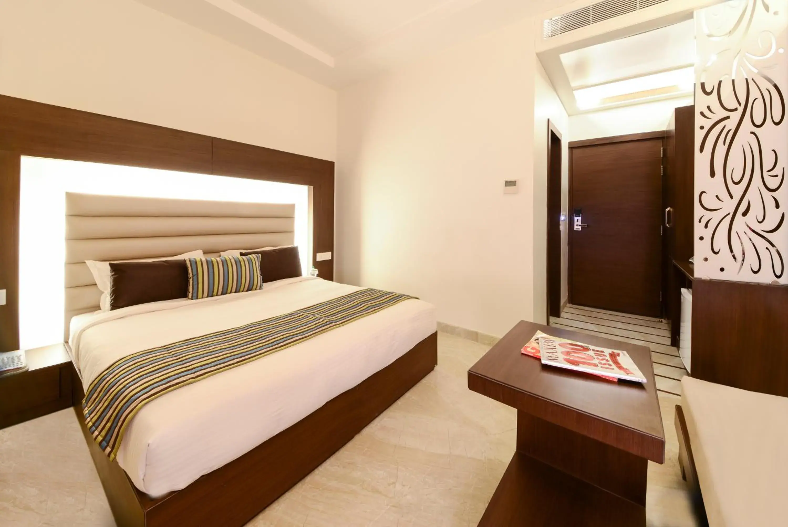 Taj View room (Early check in at 12 noon, subject to availability & 10% discount on F&B) in Hotel Alleviate Taj View room (Early check in at 12 noon, subject to availability & 10% discount on F&B) in Hotel Alleviate