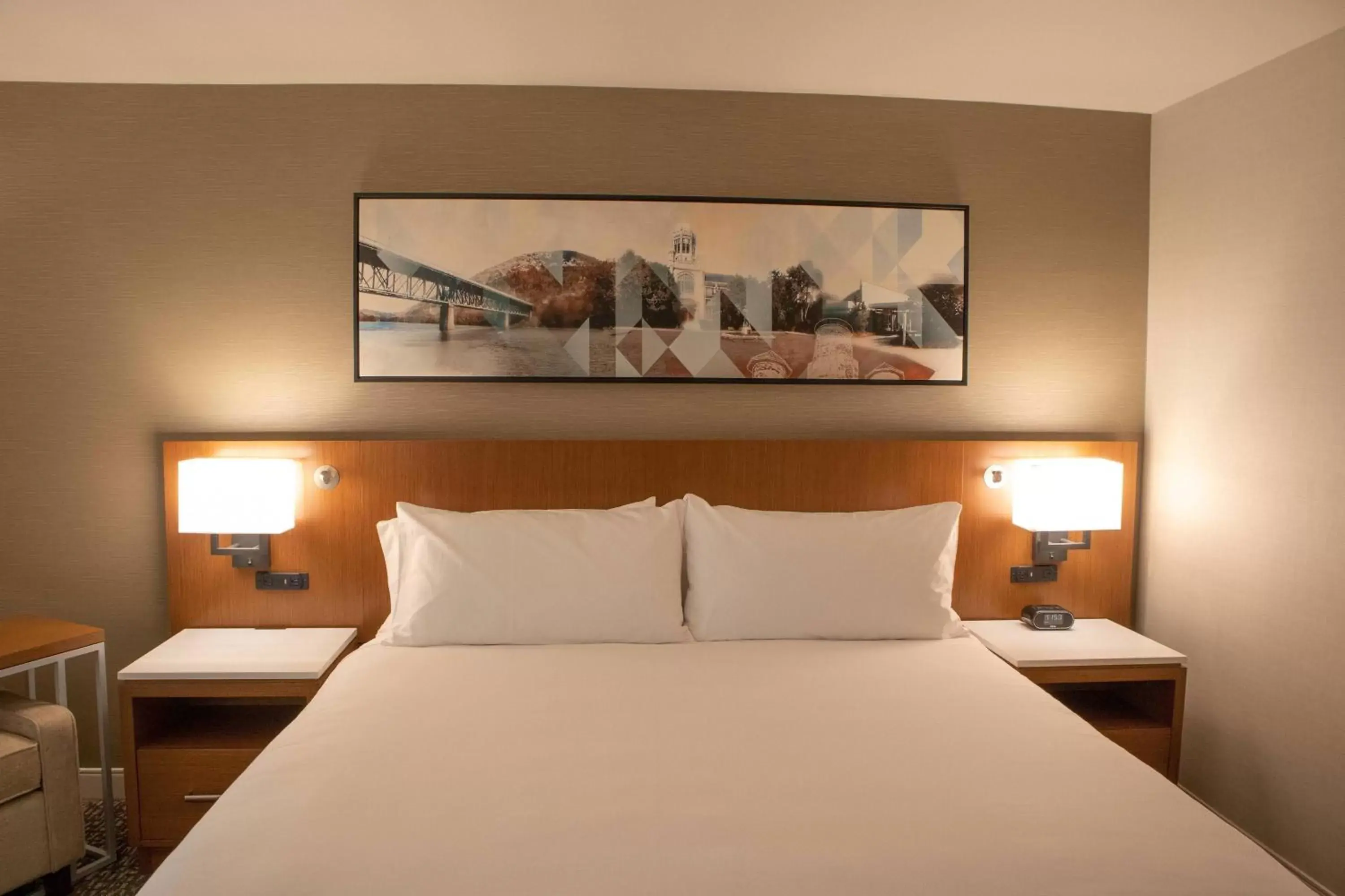 Standard King Room in Delta Hotels by Marriott Allentown Lehigh Valley Standard King Room in Delta Hotels by Marriott Allentown Lehigh Valley