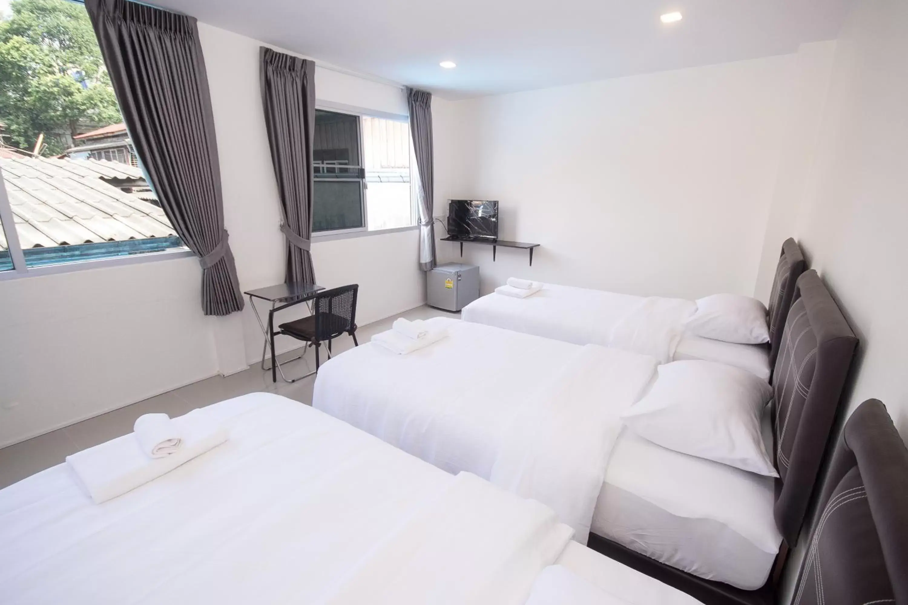 Triple Room with Private Bathroom in ninaguesthouse Triple Room with Private Bathroom in ninaguesthouse