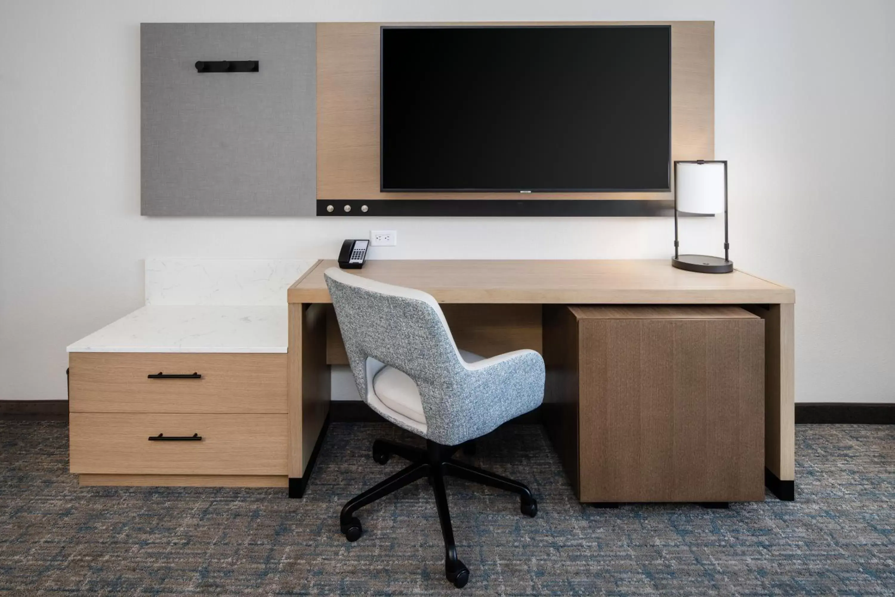 King Room with Sofa Bed in Hyatt Place Bakersfield King Room with Sofa Bed in Hyatt Place Bakersfield