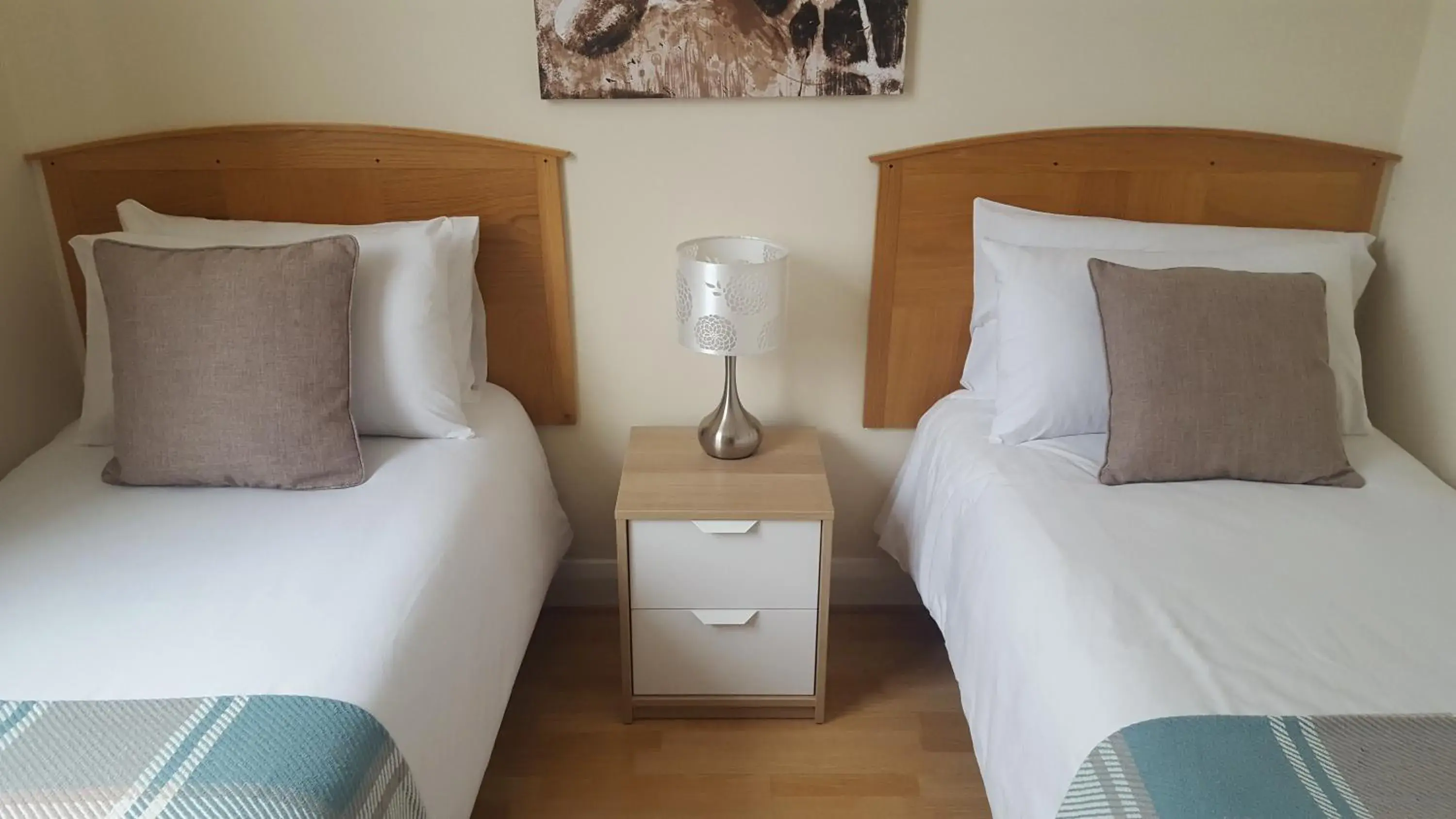 Economy Twin Room in Kathleen House Economy Twin Room in Kathleen House