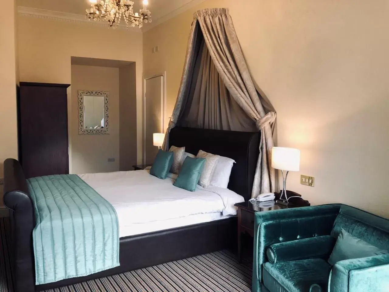 Superior Suite in Royal Hotel Superior Suite in Royal Hotel