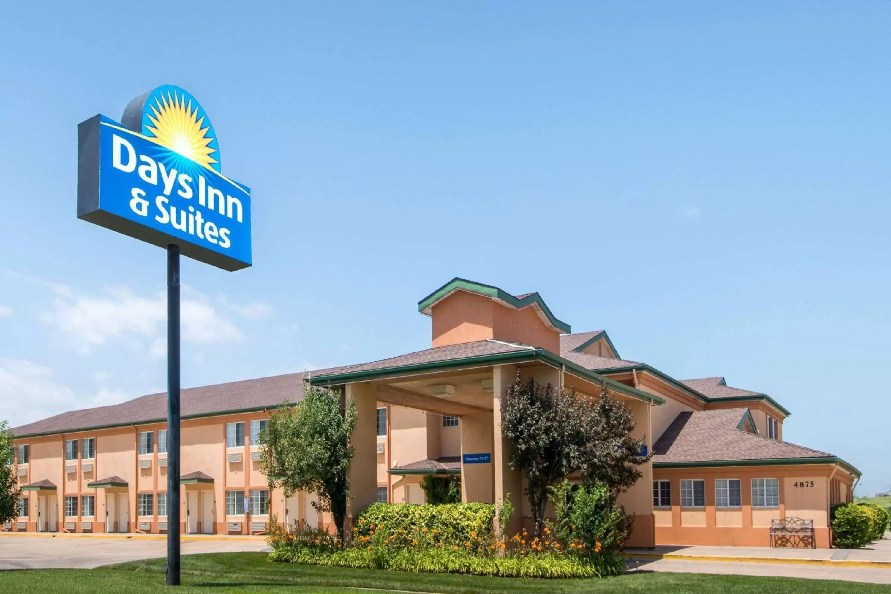 Days Inn & Suites by Wyndham Wichita Days Inn & Suites by Wyndham Wichita