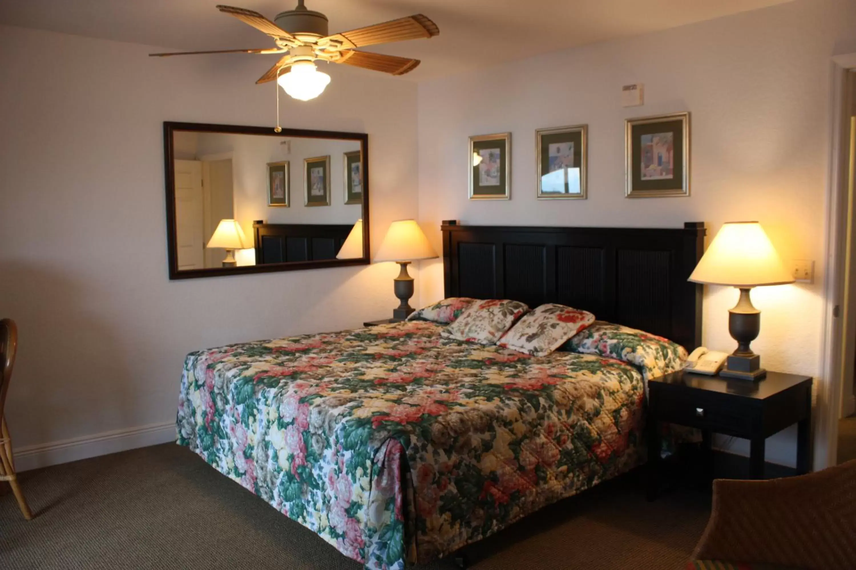 Two Bedroom Suite in Lake Roy Beach Inn - Winter Haven Two Bedroom Suite in Lake Roy Beach Inn - Winter Haven
