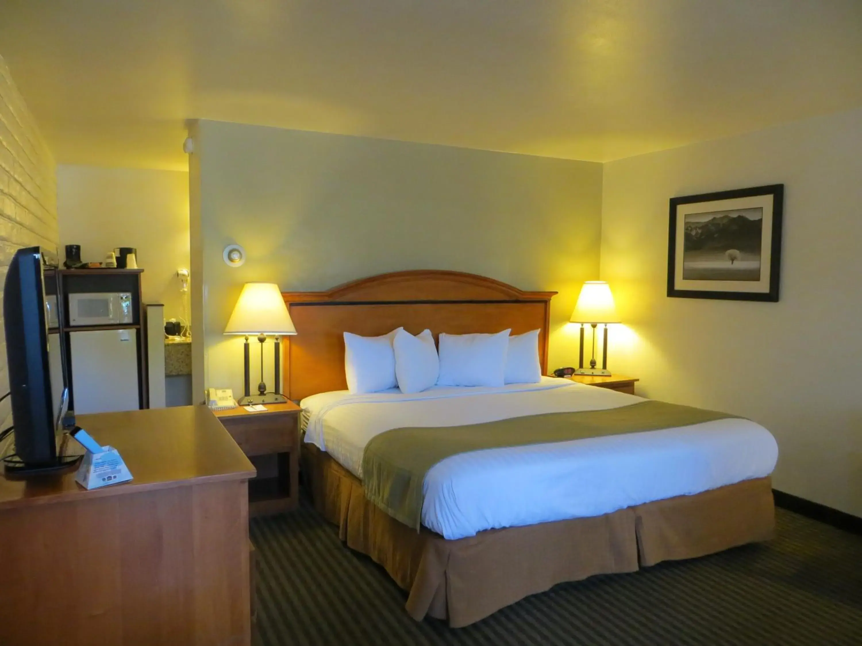 King Room - Non-Smoking in Baymont by Wyndham Durango King Room - Non-Smoking in Baymont by Wyndham Durango