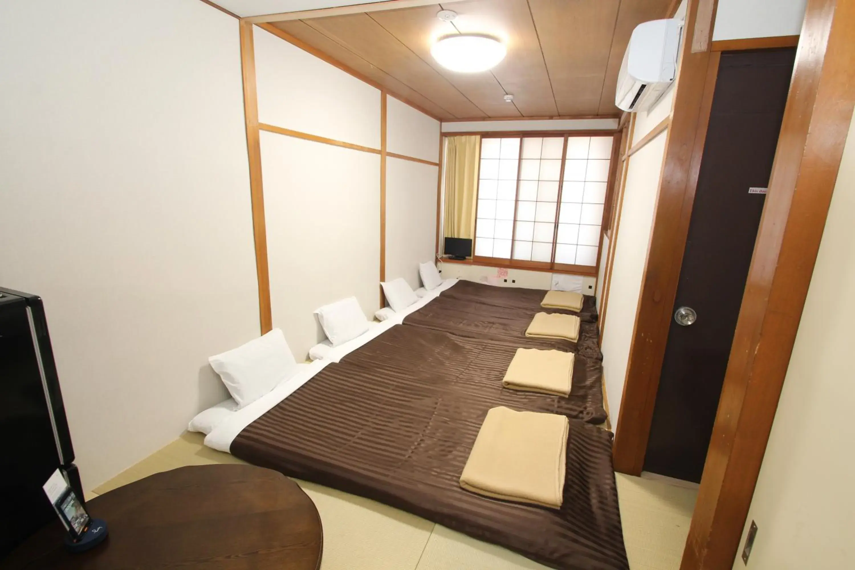Japanese Apartment Room with Kitchen (4 Futons) in Sakura Hotel Hatagaya Japanese Apartment Room with Kitchen (4 Futons) in Sakura Hotel Hatagaya
