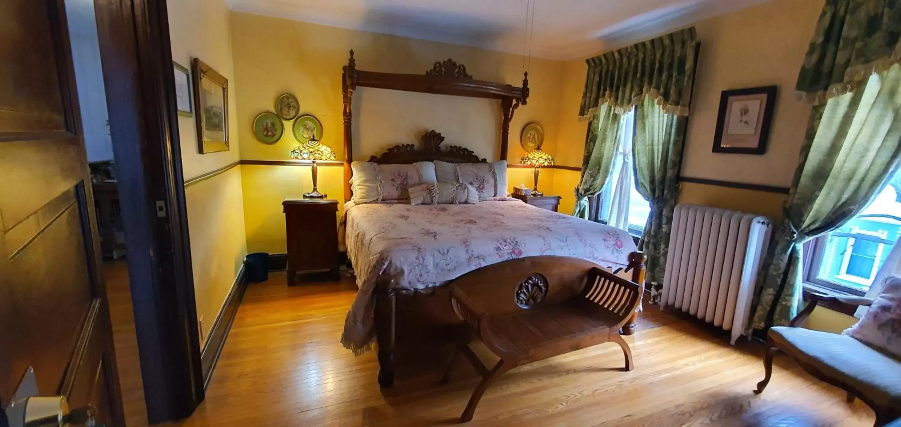 King Room with Spa Bath in A Night to Remember B & B King Room with Spa Bath in A Night to Remember B & B