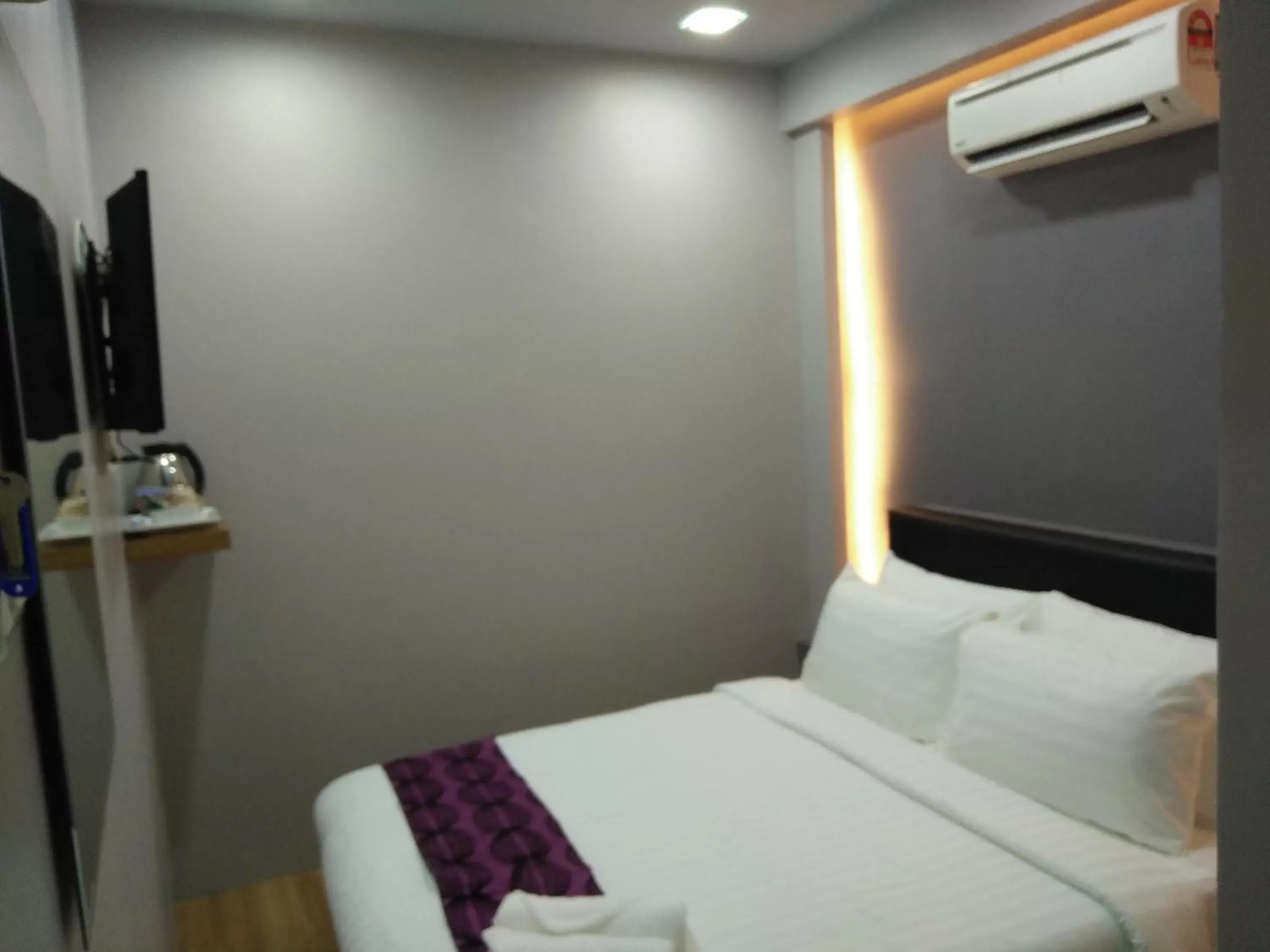 Standard Single Room - single occupancy in Sunset Villa Inn Standard Single Room - single occupancy in Sunset Villa Inn