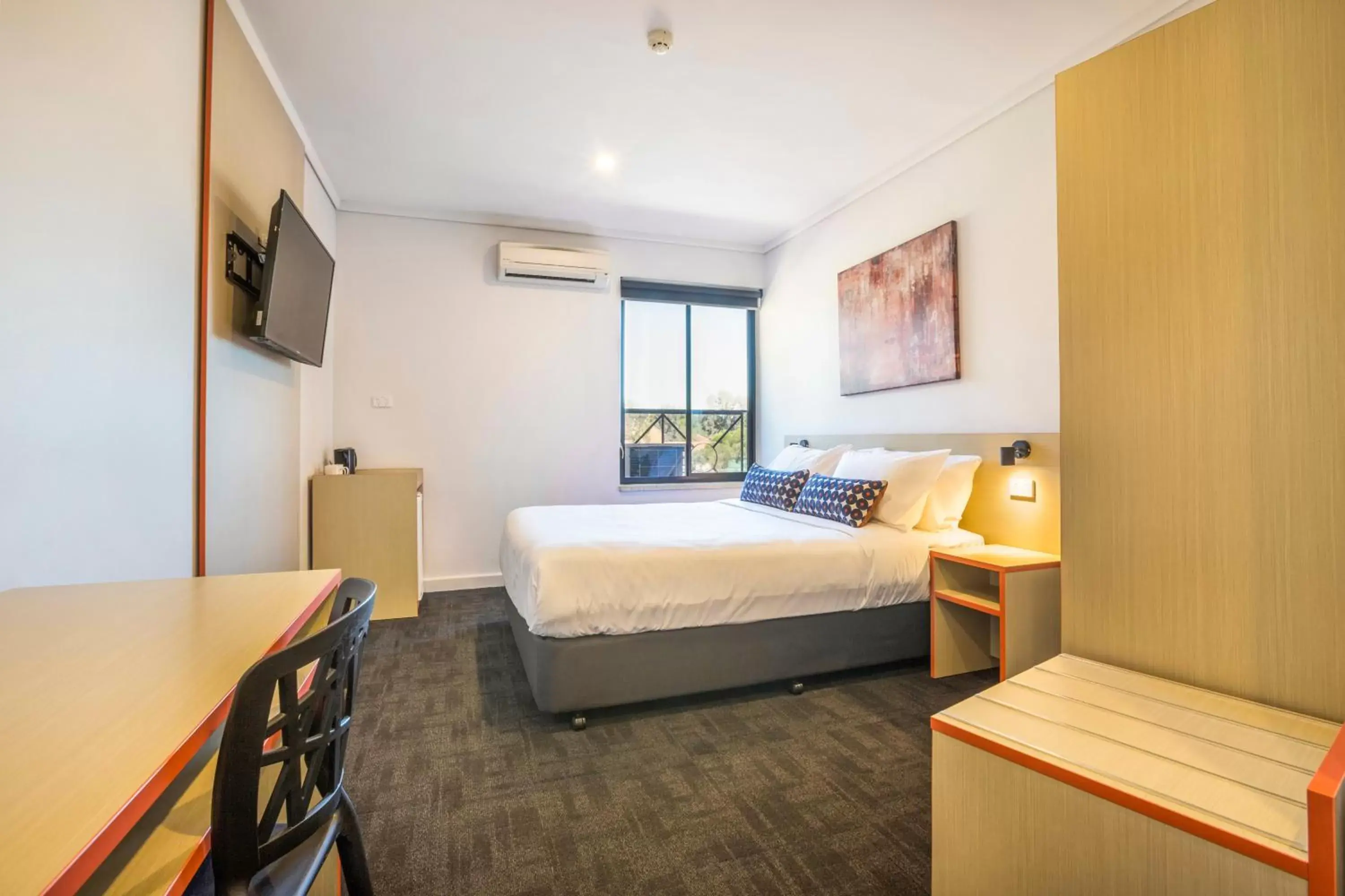 Nightcap at Rose & Crown Hotel Nightcap at Rose & Crown Hotel