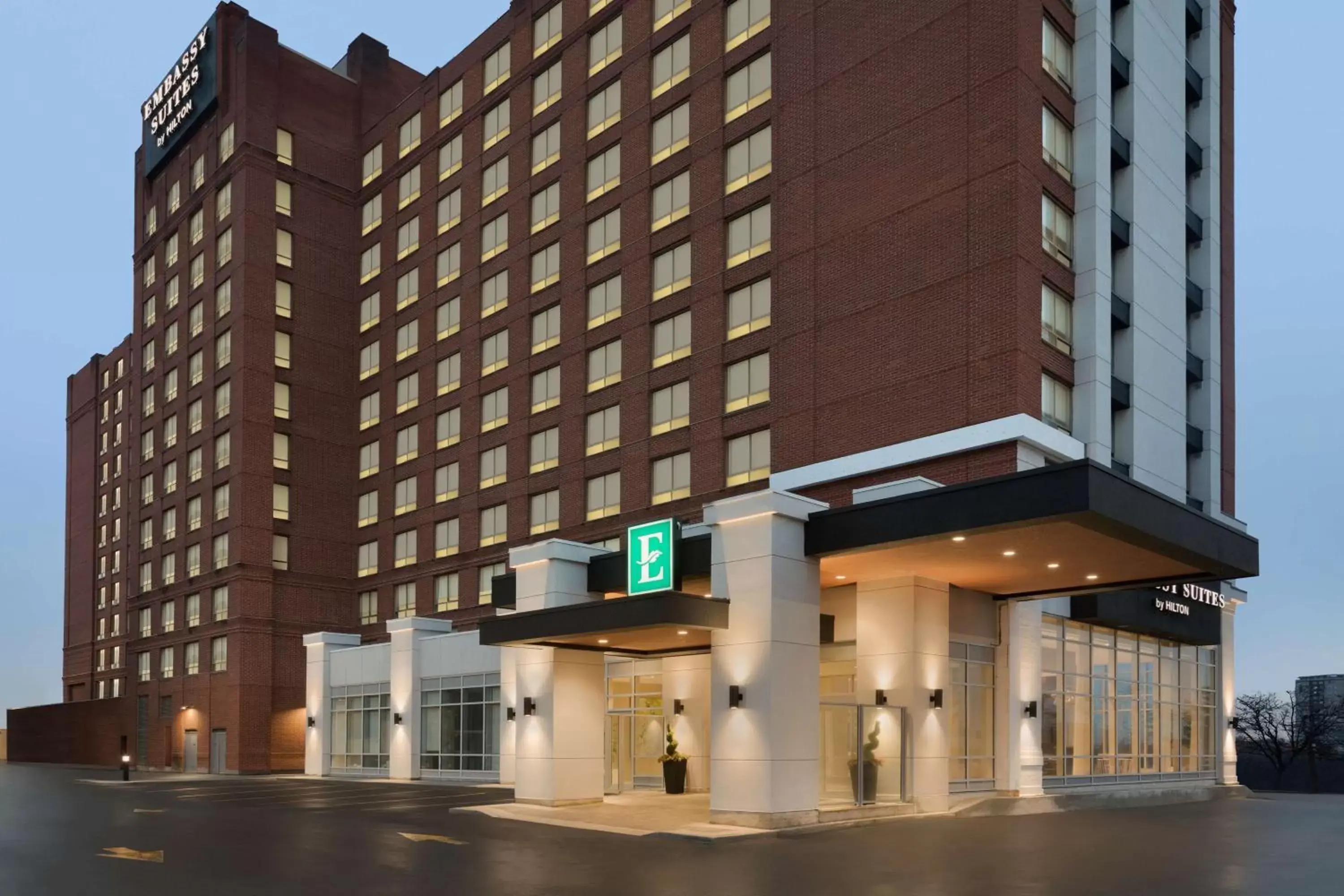 Embassy Suites By Hilton Toronto Airport Embassy Suites By Hilton Toronto Airport