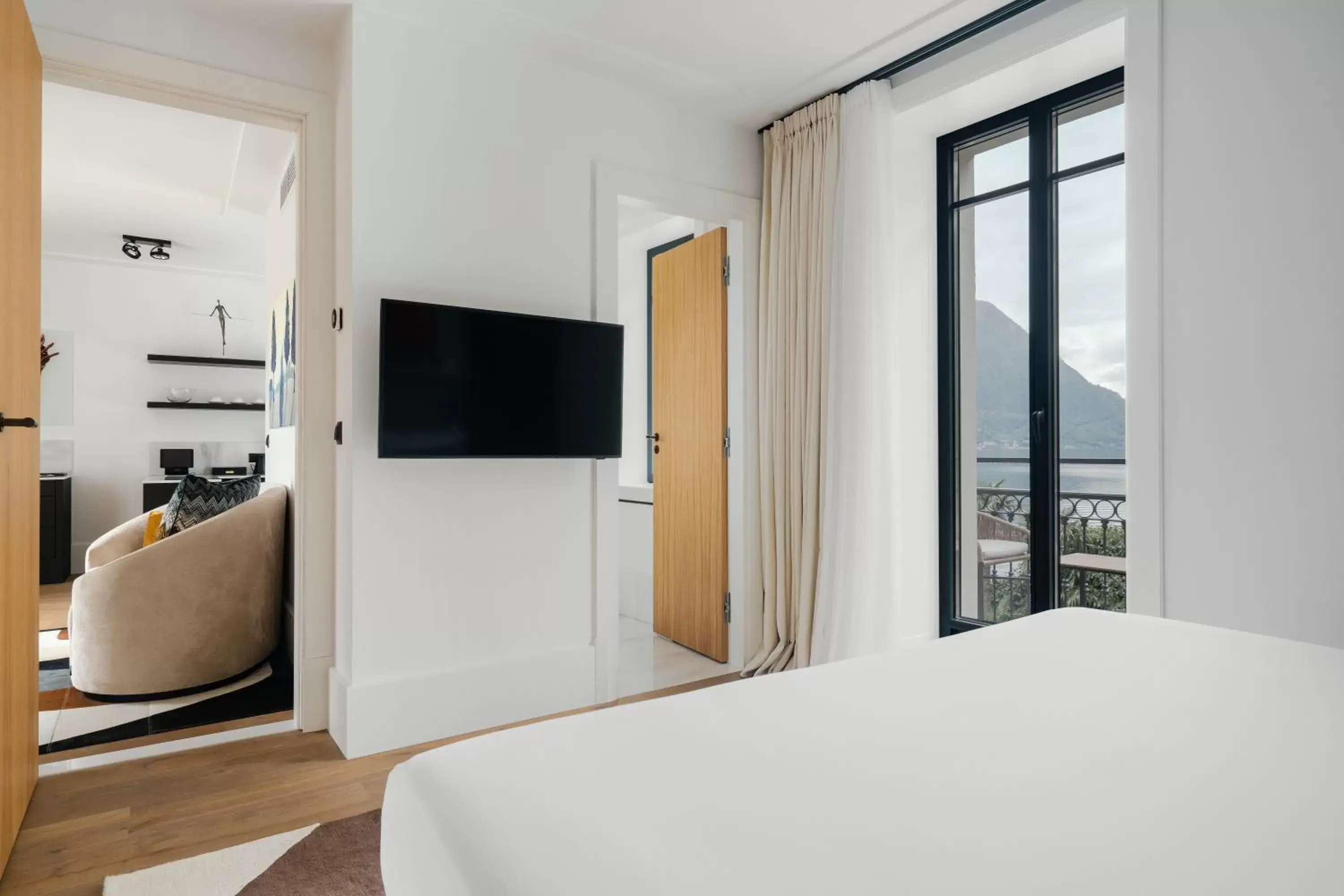 Suite with Terrace and Partial Lake View in MUSA Lago di Como Suite with Terrace and Partial Lake View in MUSA Lago di Como