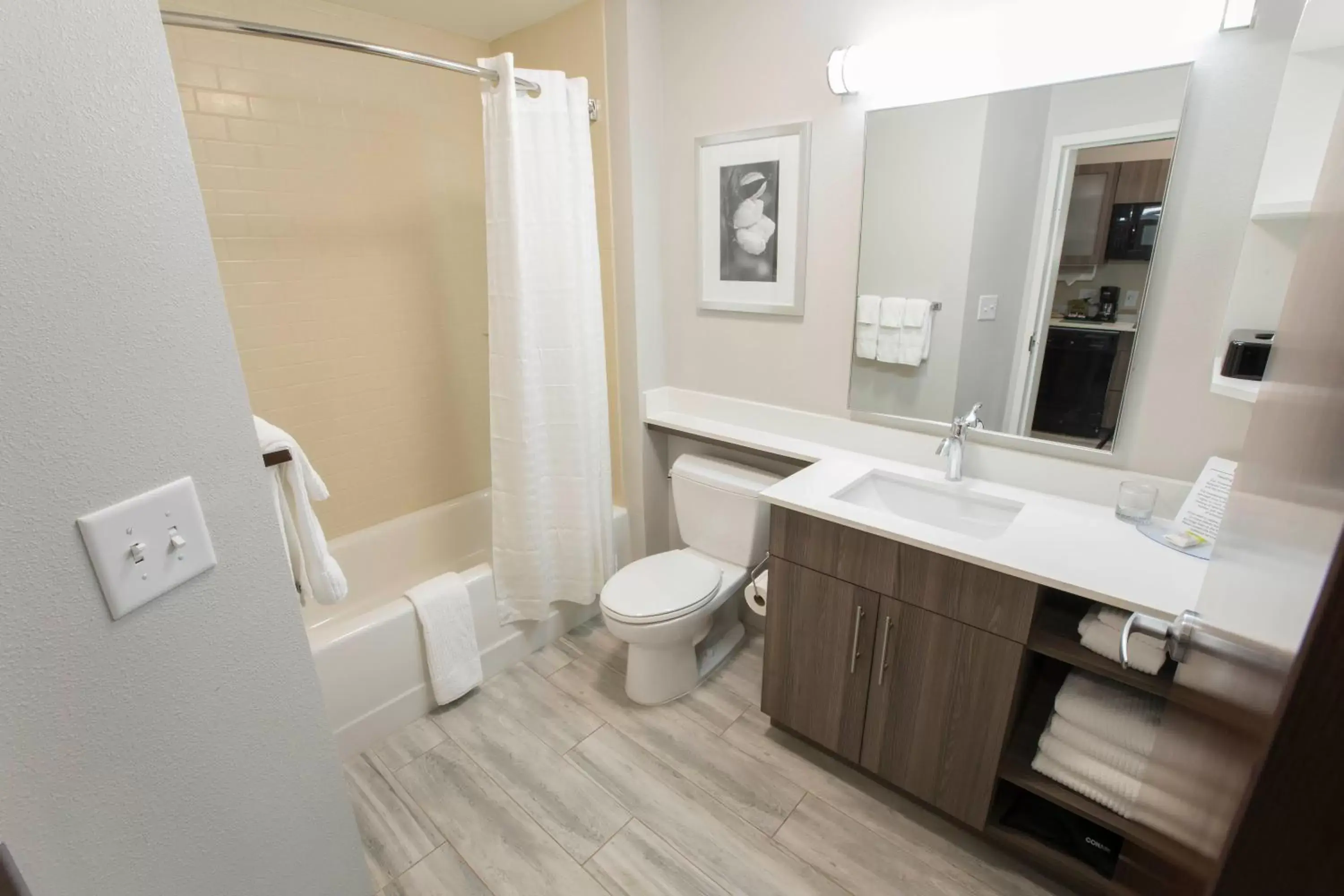 King Studio Suite in Candlewood Suites - McDonough by IHG King Studio Suite in Candlewood Suites - McDonough by IHG