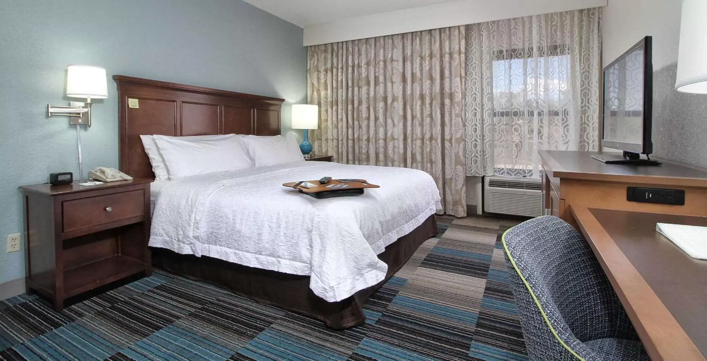 King Room with Roll-In Shower - Mobility Access/Non-Smoking in Hampton Inn Tucson-Airport King Room with Roll-In Shower - Mobility Access/Non-Smoking in Hampton Inn Tucson-Airport