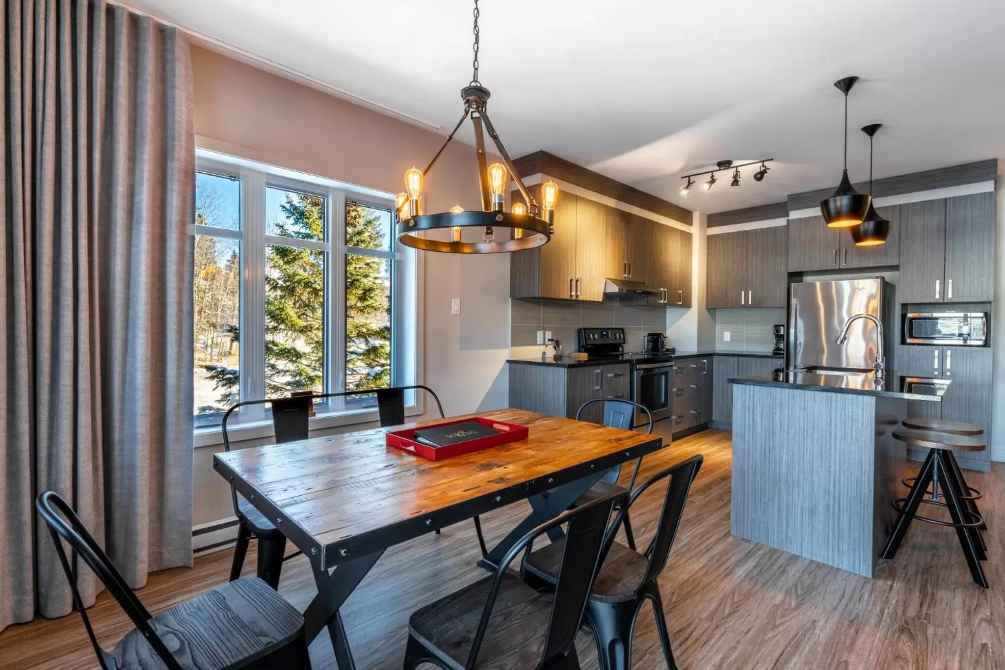 One Bedroom condo, Complete Kitchen, Balcony, Lake view in Le Viking Resort One Bedroom condo, Complete Kitchen, Balcony, Lake view in Le Viking Resort