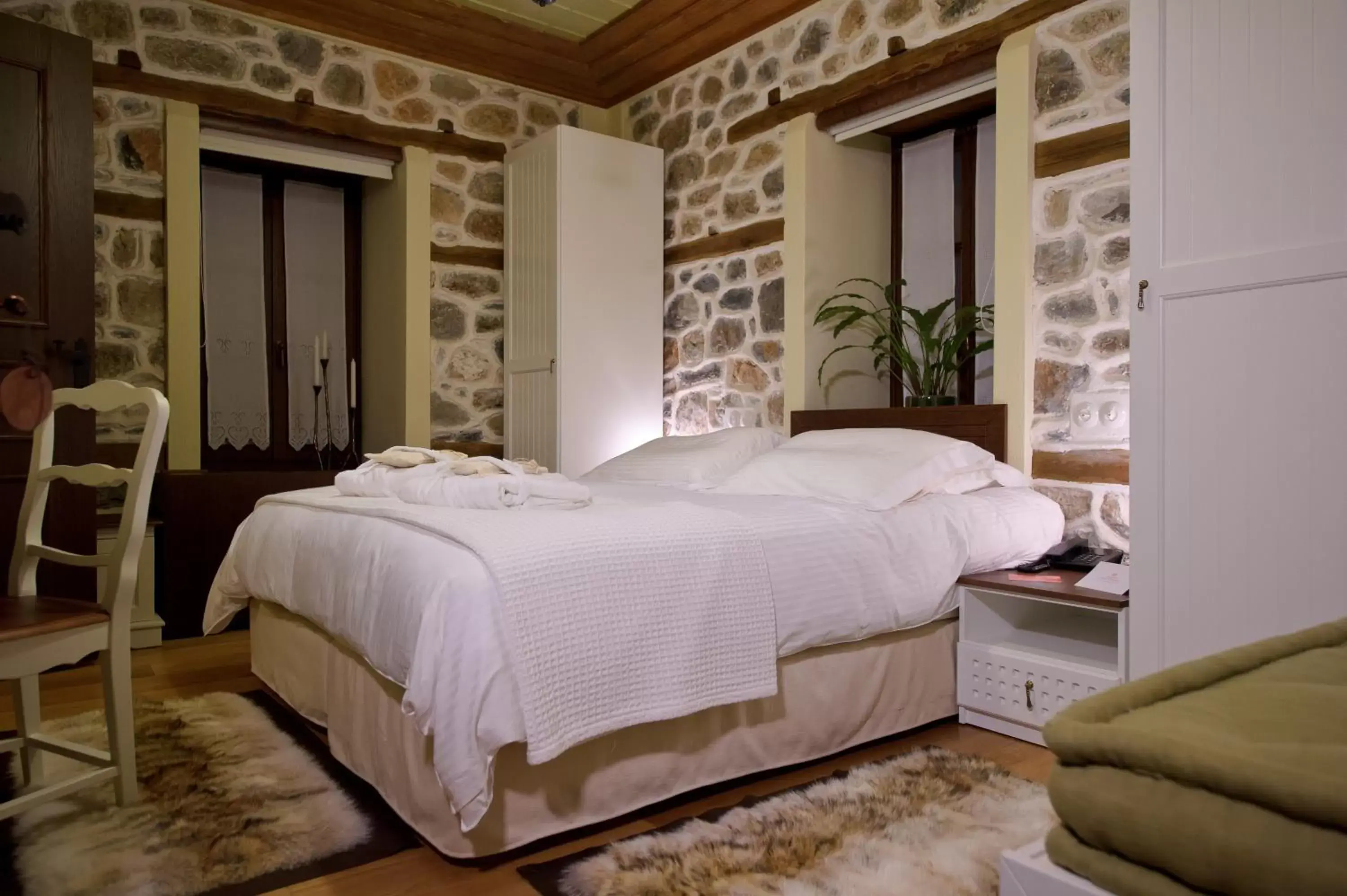 Deluxe Double or Twin Room in Orologopoulos Mansion Luxury Hotel Deluxe Double or Twin Room in Orologopoulos Mansion Luxury Hotel