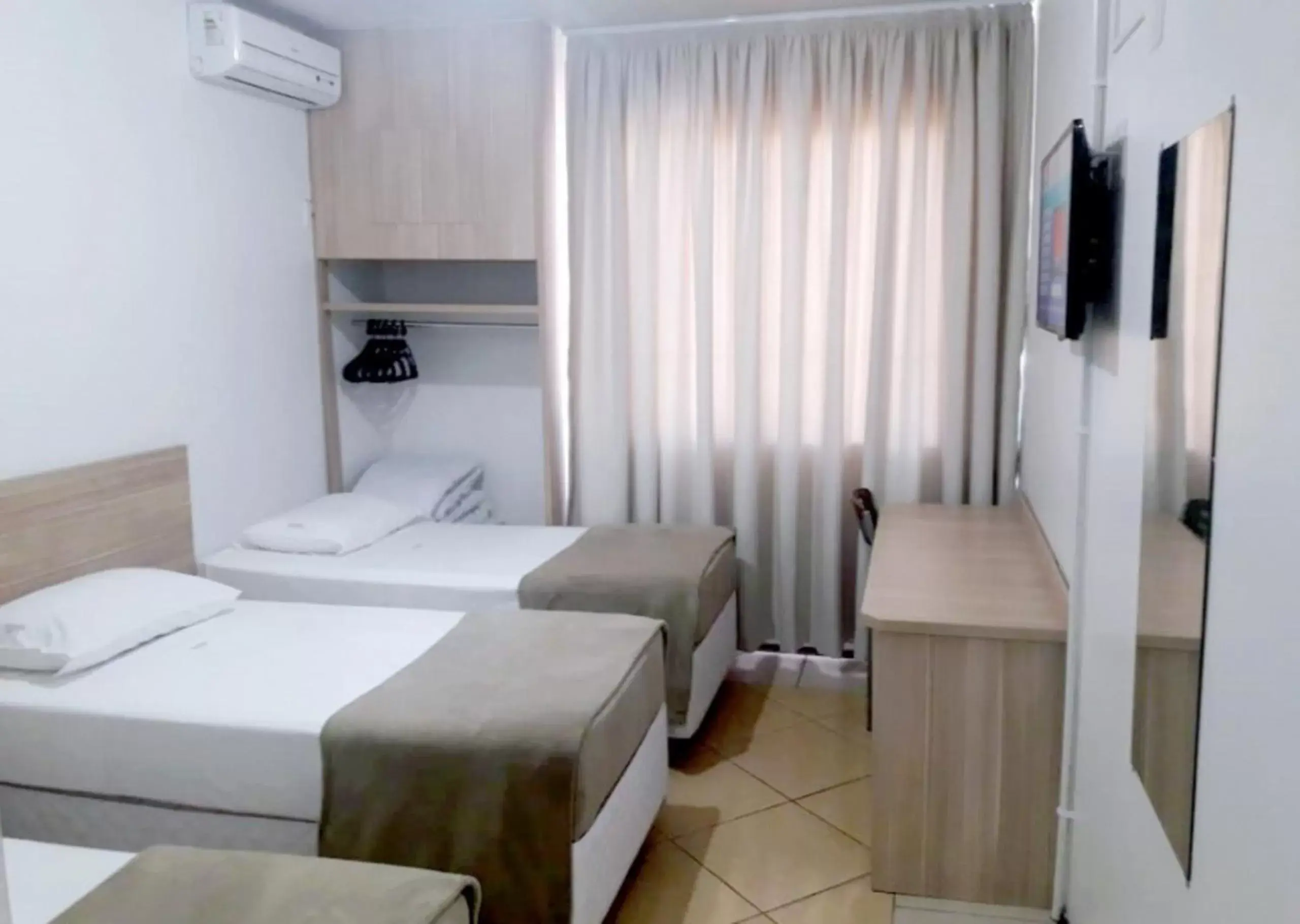 Luxury Triple Room in Hotel Vivendas Centro Luxury Triple Room in Hotel Vivendas Centro