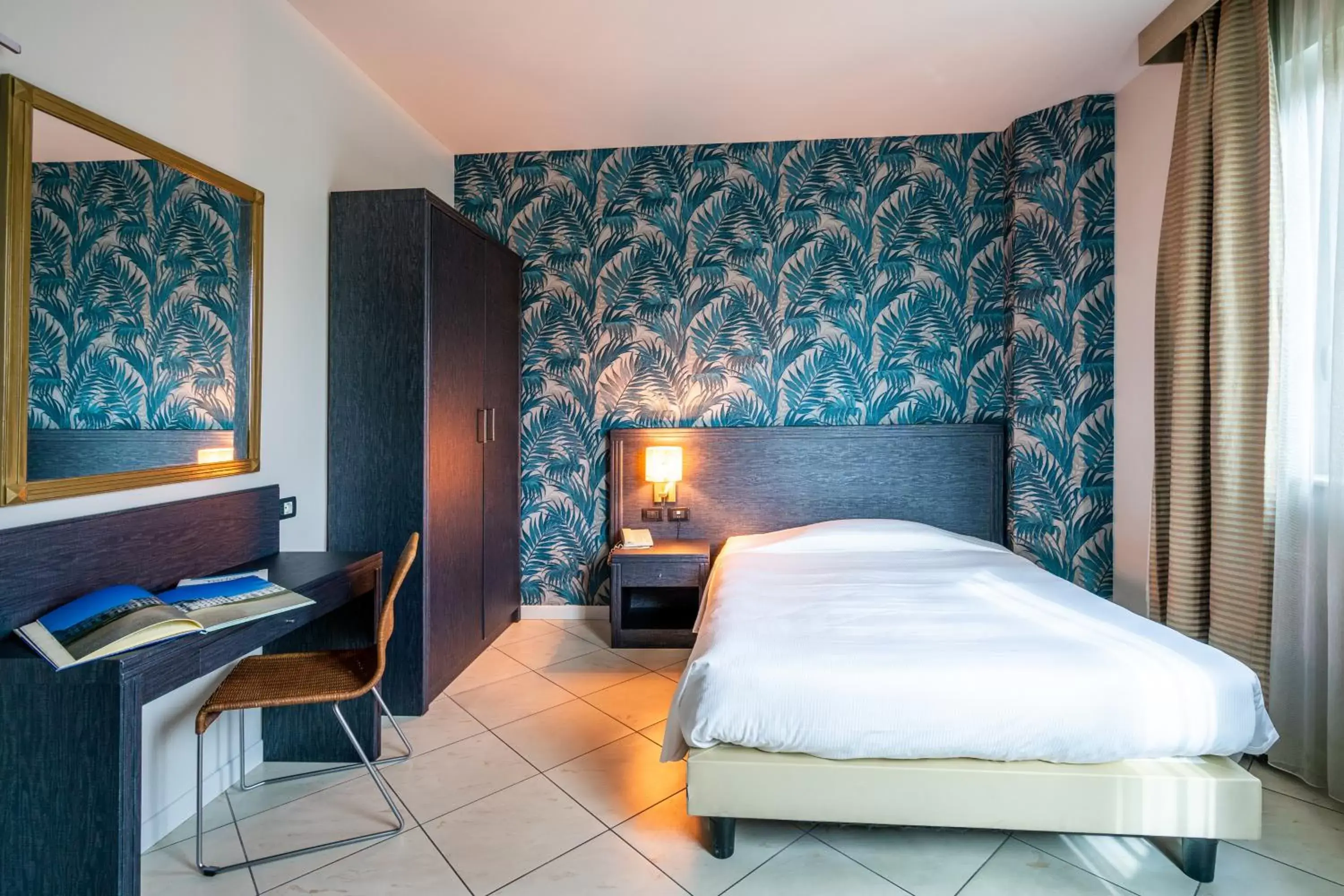 Single Room in Hotel Parisi Single Room in Hotel Parisi