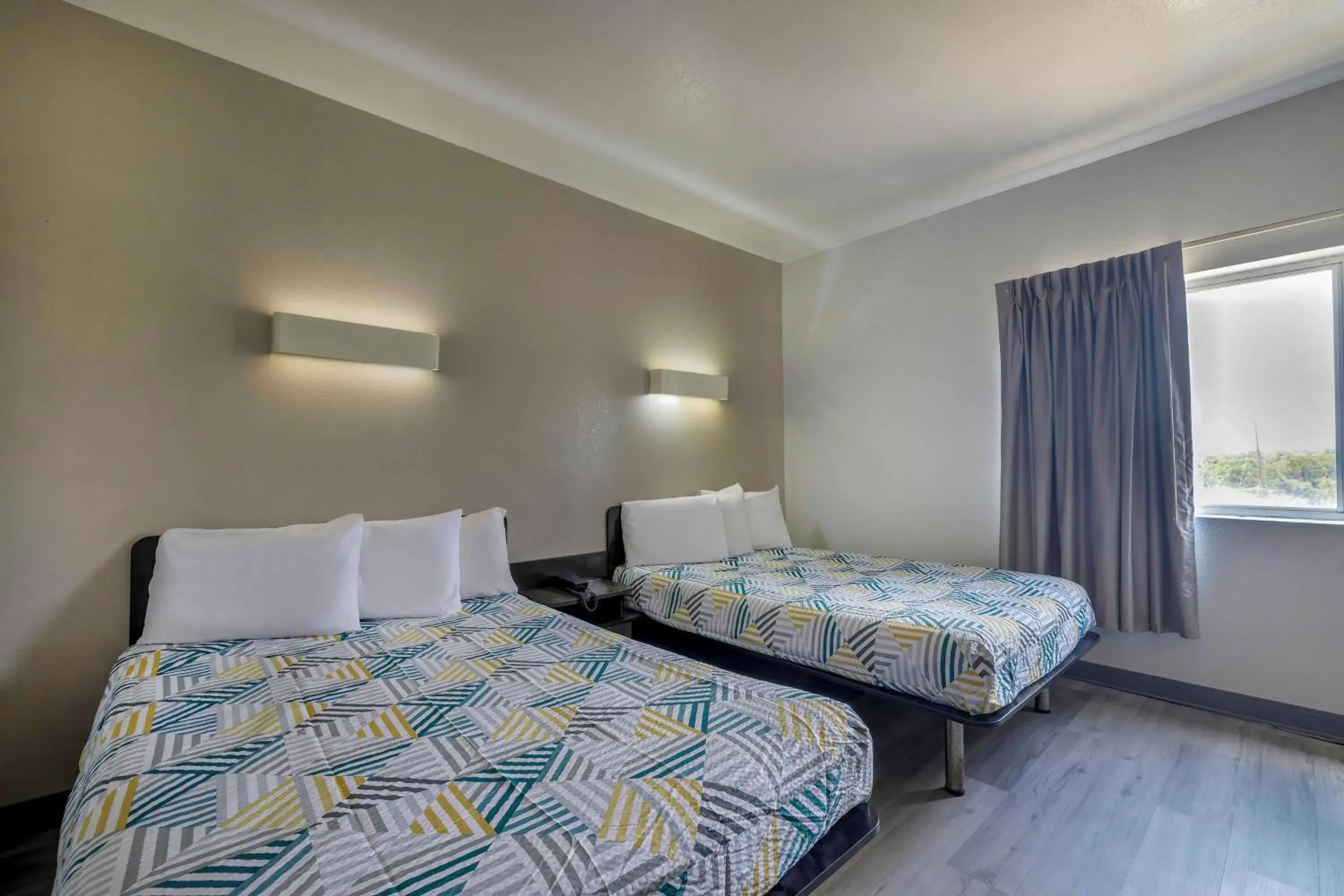 Quadruple Room - single occupancy - Disability Access - Non-Smoking in Motel 6-Cedar Park, TX Quadruple Room - single occupancy - Disability Access - Non-Smoking in Motel 6-Cedar Park, TX