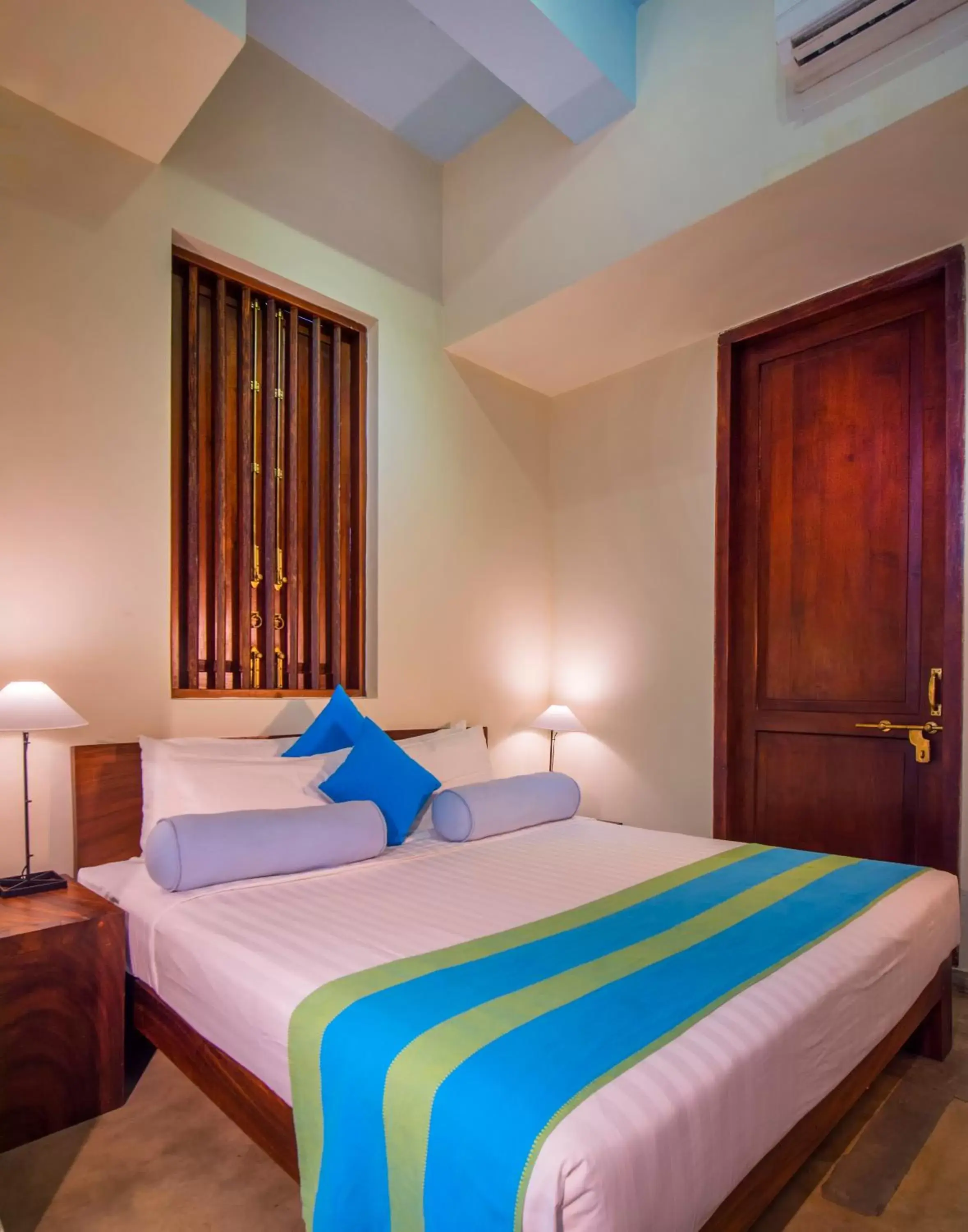 Deluxe Double Room with Balcony in Zylan Colombo Deluxe Double Room with Balcony in Zylan Colombo