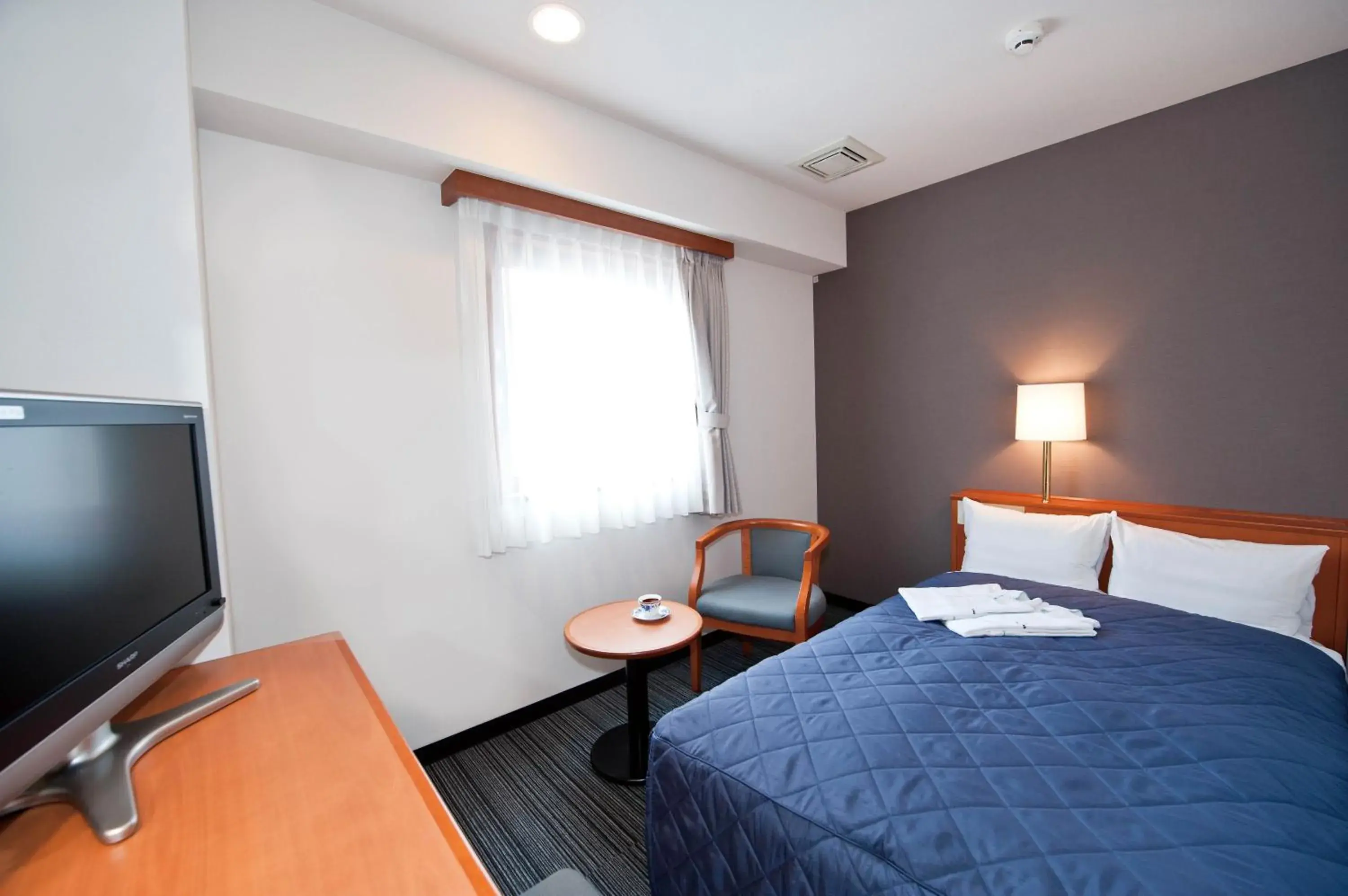 Double Room with Small Double Bed - Non-Smoking in Hotel Unisite Sendai Double Room with Small Double Bed - Non-Smoking in Hotel Unisite Sendai