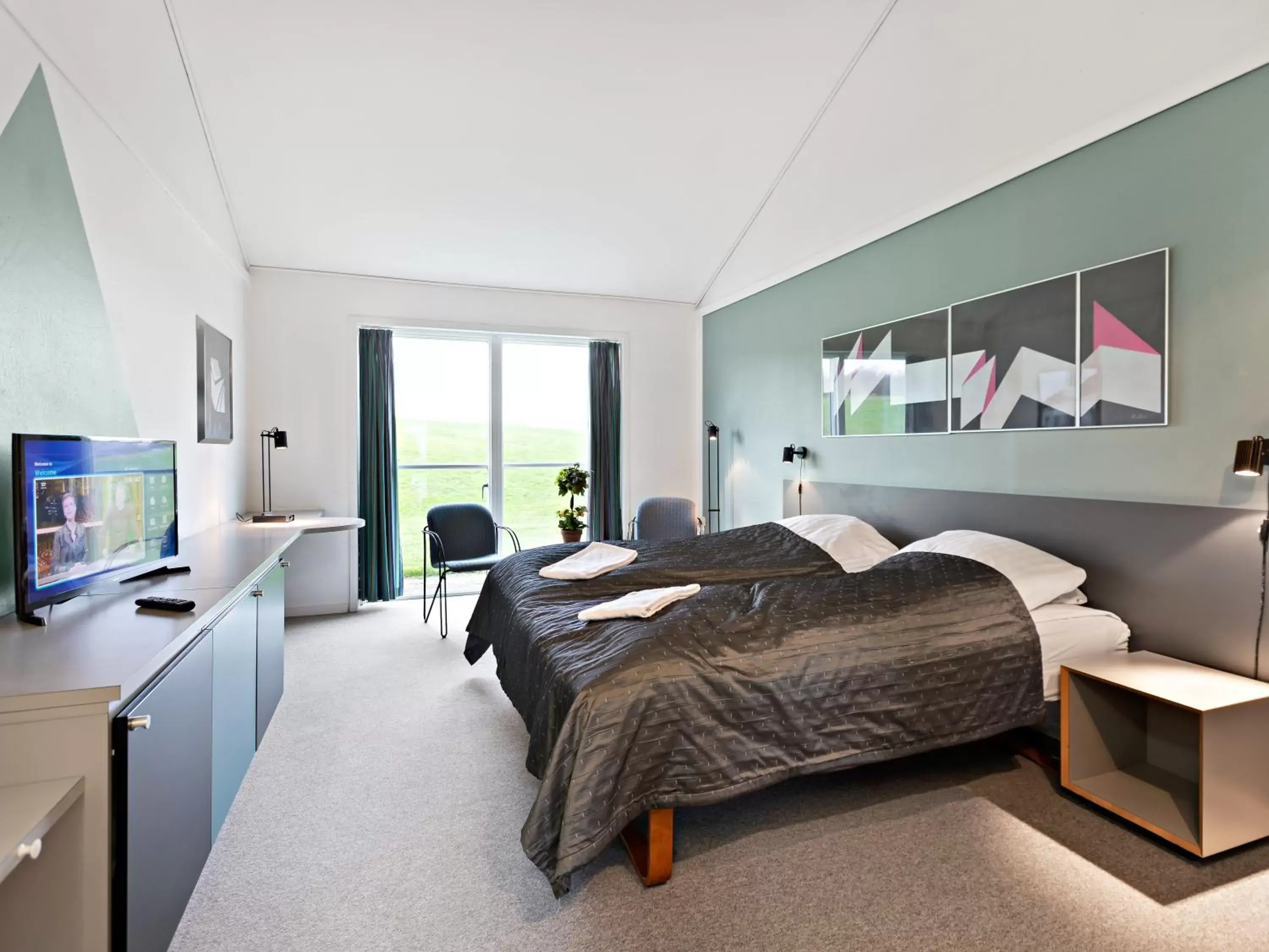 Twin Room with Terrace in Løgstør Parkhotel Twin Room with Terrace in Løgstør Parkhotel