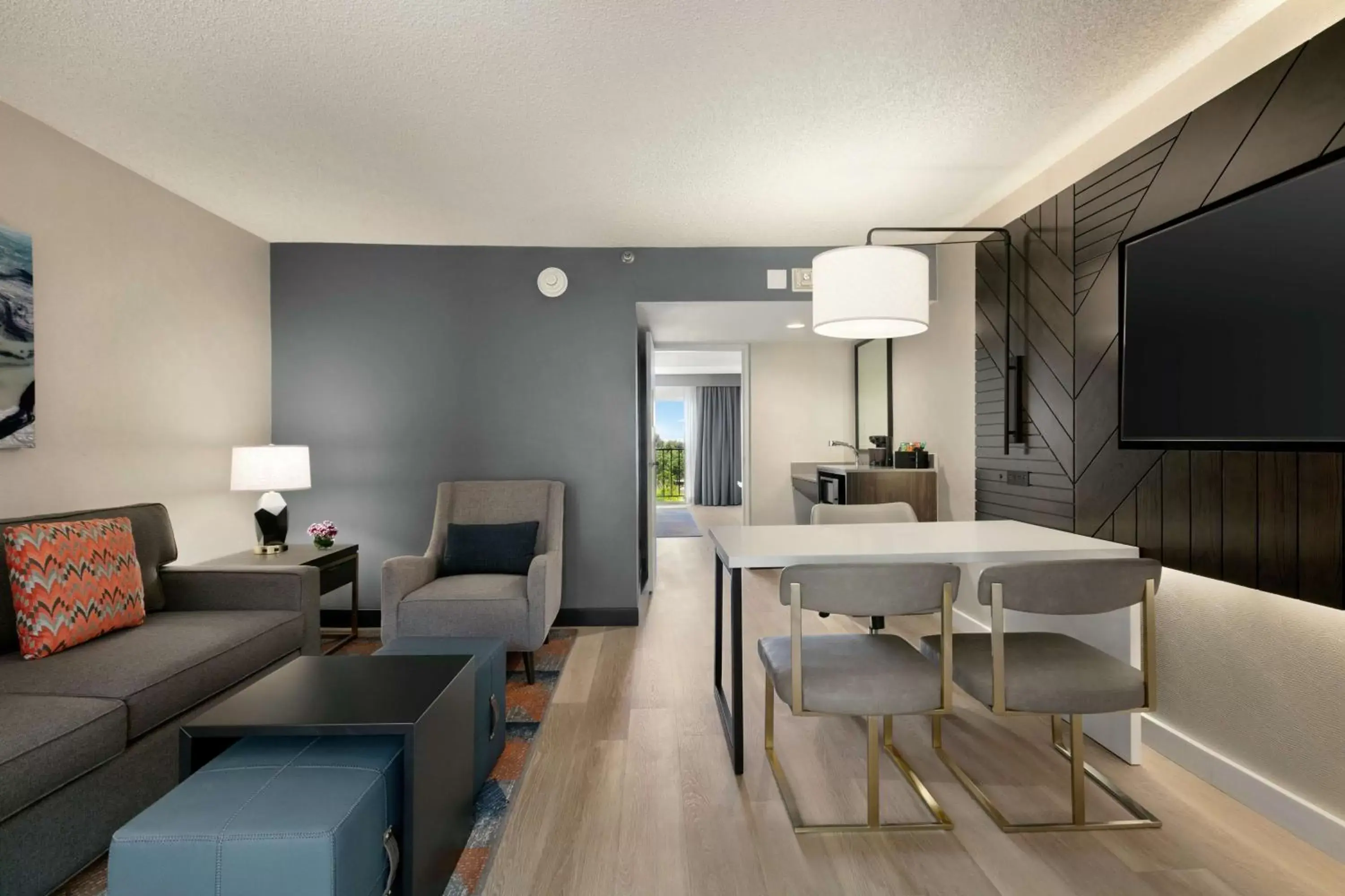 King Suite with Bath Tub - Disability Access/Non-Smoking in Embassy Suites by Hilton Los Angeles Downey King Suite with Bath Tub - Disability Access/Non-Smoking in Embassy Suites by Hilton Los Angeles Downey