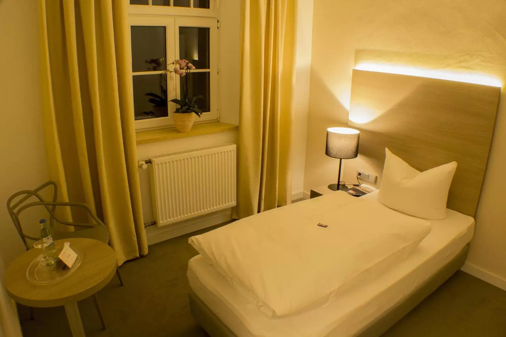 Single Room in Garni Hotel Schmaus Single Room in Garni Hotel Schmaus
