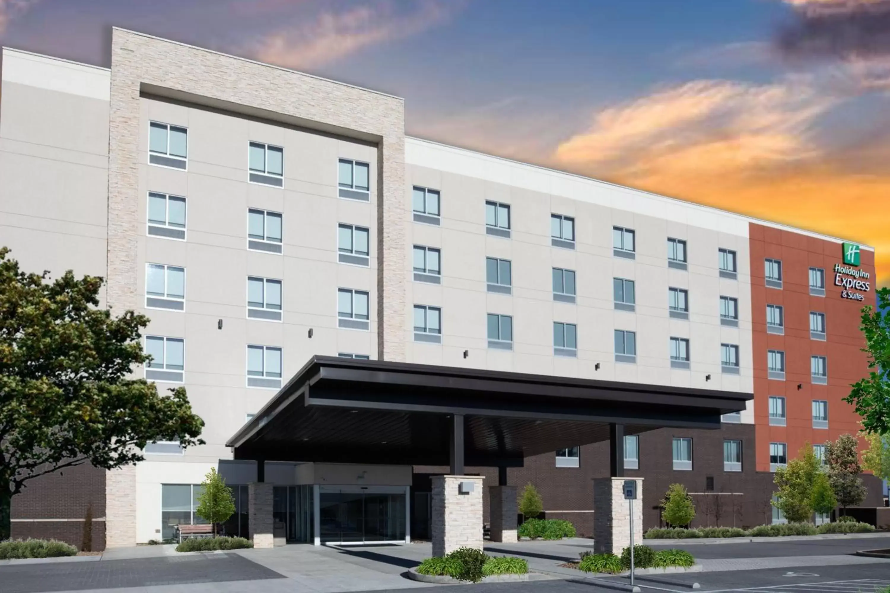 Holiday Inn Express & Suites - Nashville MetroCenter Downtown by IHG Holiday Inn Express & Suites - Nashville MetroCenter Downtown by IHG