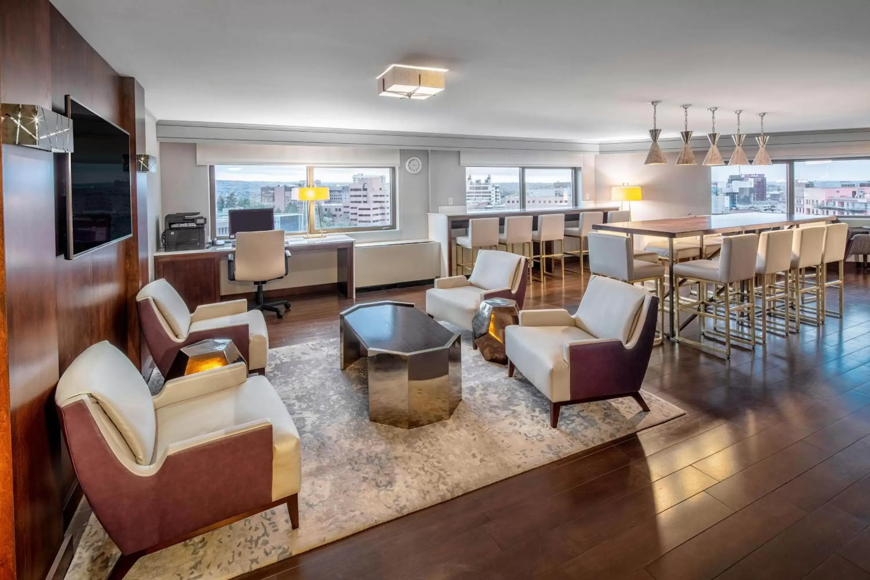 Lounge or bar, Lounge/Bar in Sheraton Syracuse University Hotel and Conference Center Lounge or bar, Lounge/Bar in Sheraton Syracuse University Hotel and Conference Center