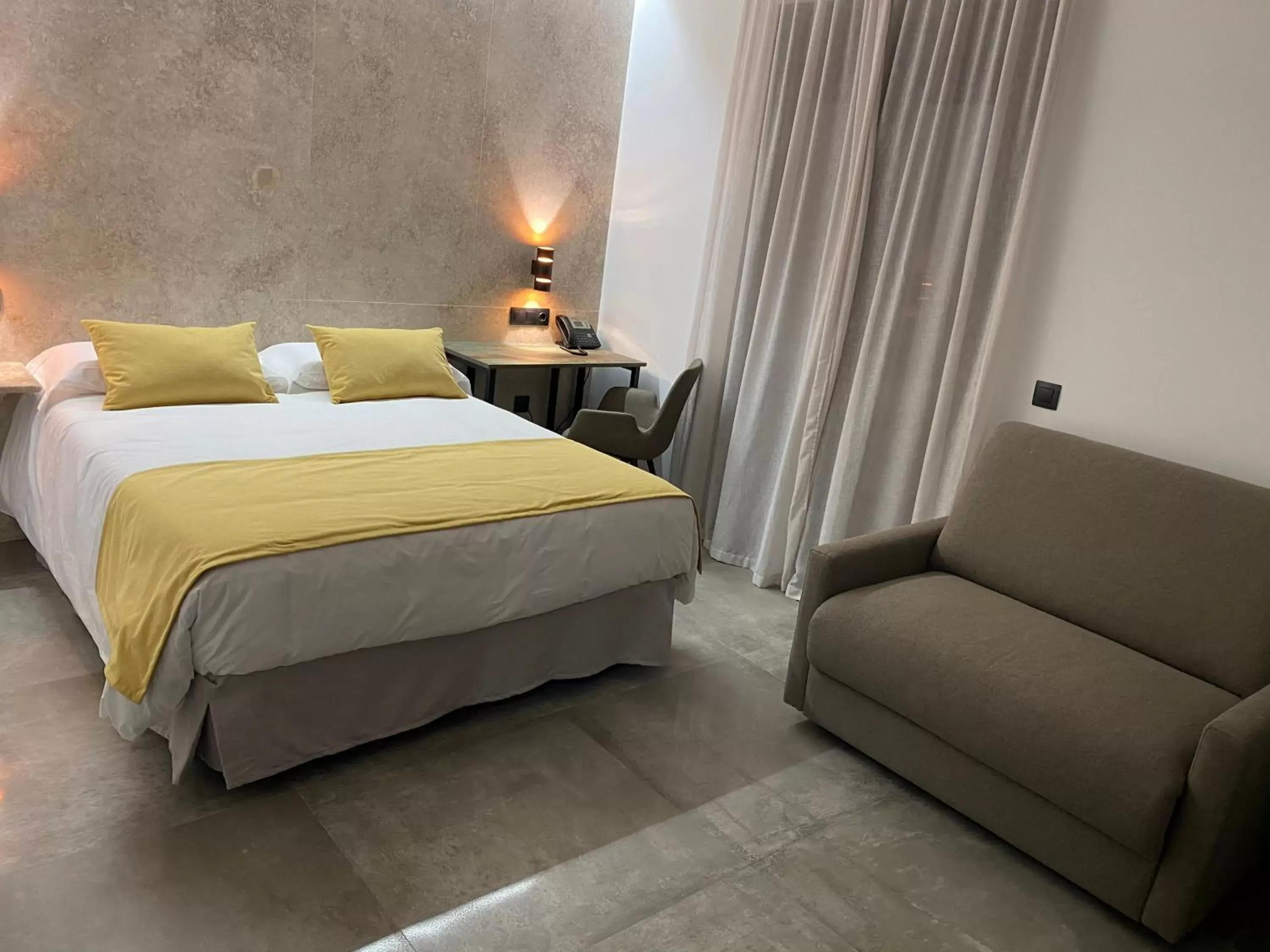 Double Room with Terrace - single occupancy in HOTEL Boutique ÁNGEL Double Room with Terrace - single occupancy in HOTEL Boutique ÁNGEL