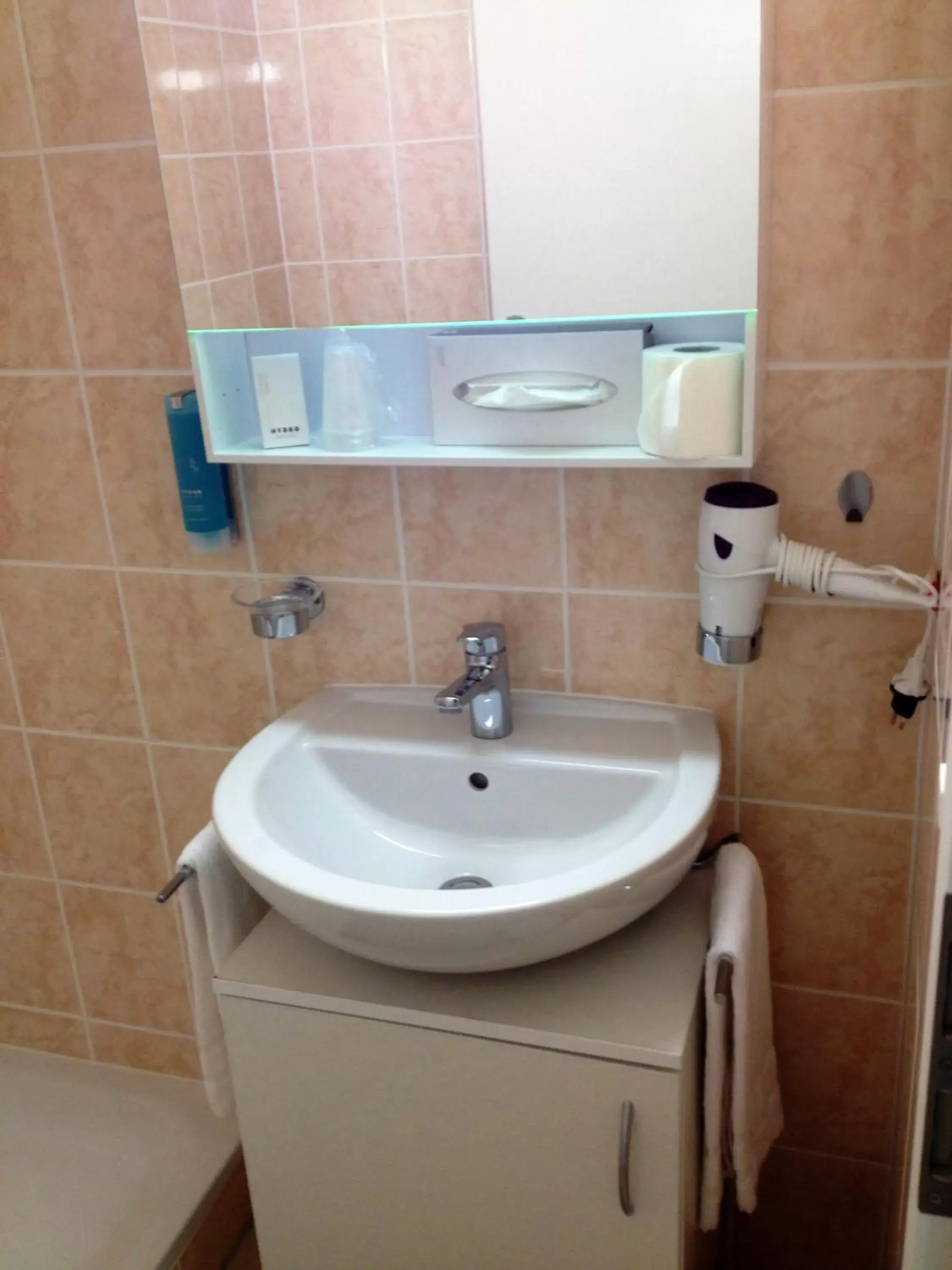 Studio (2 Adults) in Hostellerie de L'Hôtel de Ville Studio (2 Adults) in Hostellerie de L'Hôtel de Ville