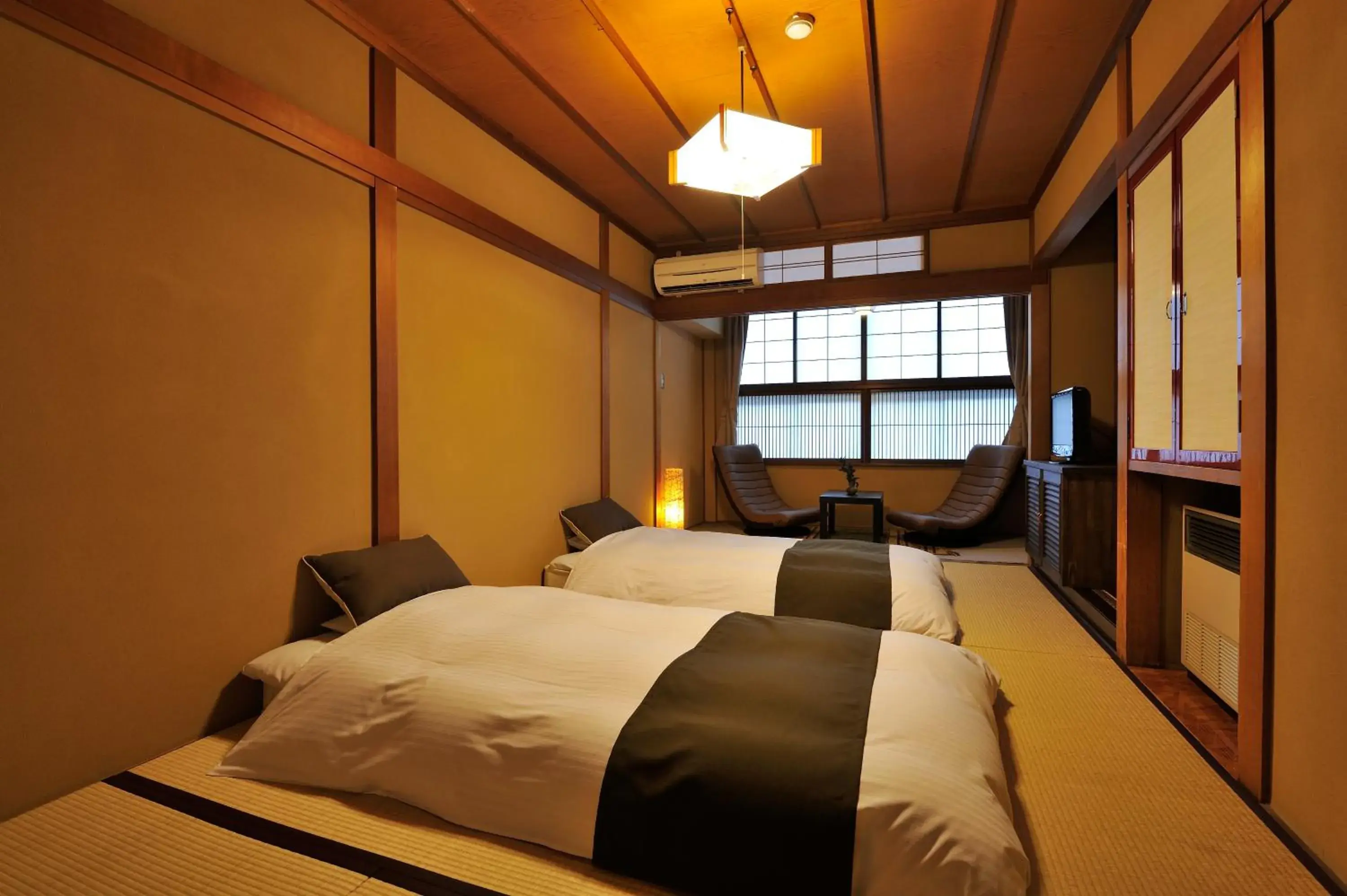 Japanese-Style Standard Room with Shared Bathroom and Private Toilet - single occupancy - Non Smoking in Hida Takayama Hodakaso Yamano Iori Japanese-Style Standard Room with Shared Bathroom and Private Toilet - single occupancy - Non Smoking in Hida Takayama Hodakaso Yamano Iori