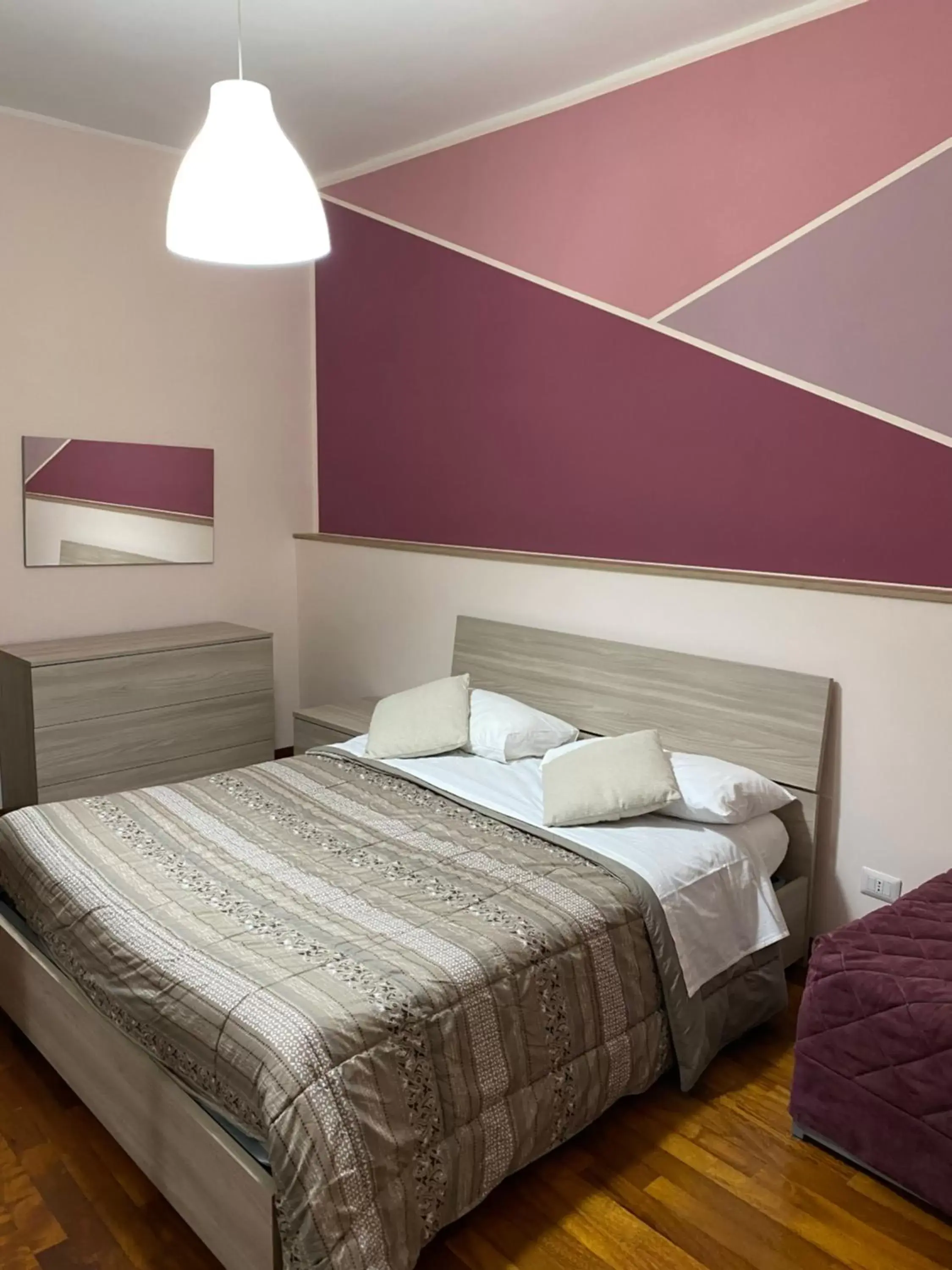 Double Room with extra bed with private bathroom in B&b Il miglio d’oro Double Room with extra bed with private bathroom in B&b Il miglio d’oro
