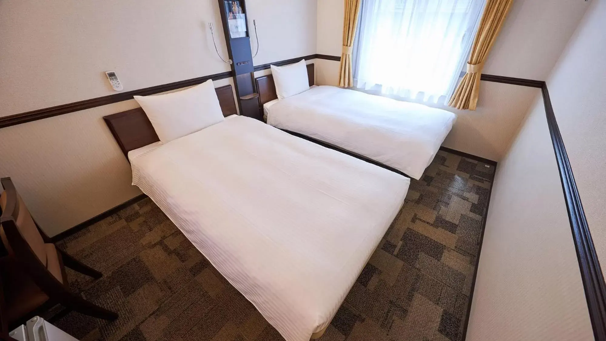 Twin Room - Non-Smoking in Toyoko Inn Tokyo Fussa Ekimae Higashi guchi Twin Room - Non-Smoking in Toyoko Inn Tokyo Fussa Ekimae Higashi guchi