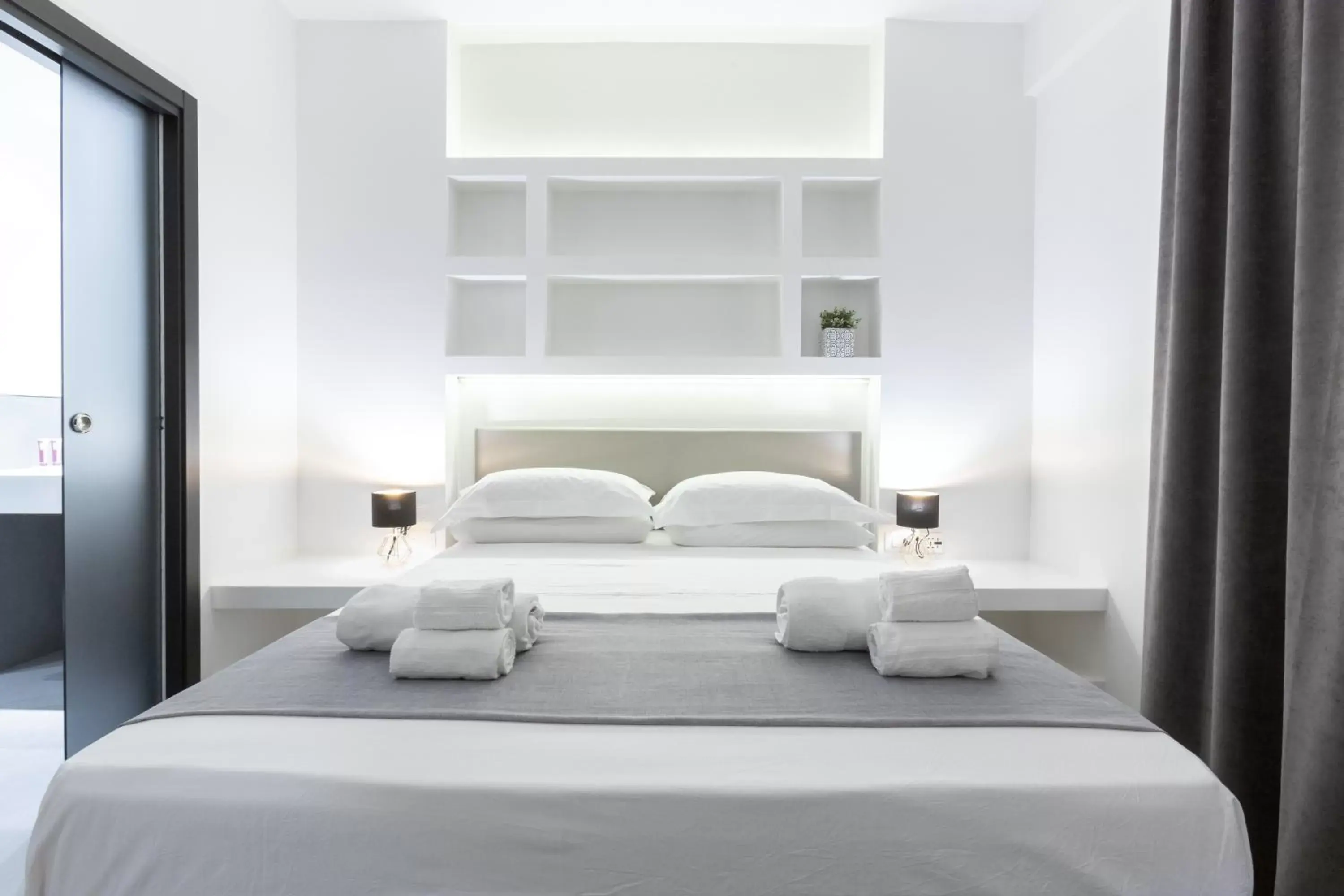 Small Double Room in Suite Palermo Apartment Small Double Room in Suite Palermo Apartment