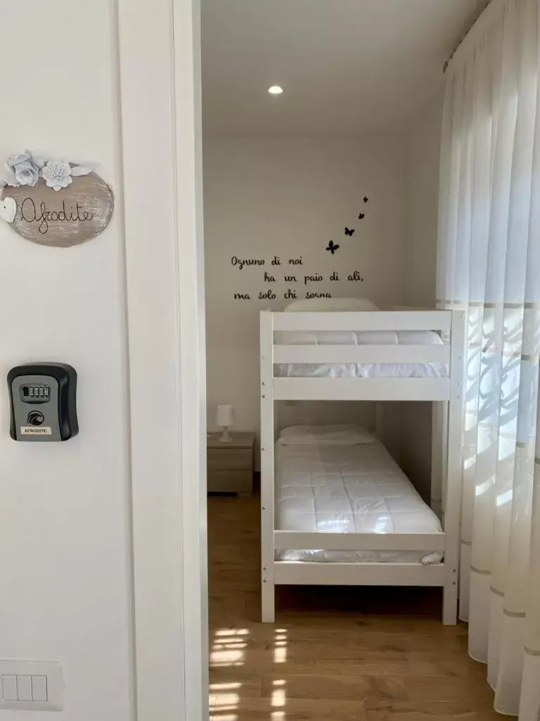 Luxury Quadruple Room in Villa Manto Bed and Breakfast - Torre Annunziata Pompei Luxury Quadruple Room in Villa Manto Bed and Breakfast - Torre Annunziata Pompei