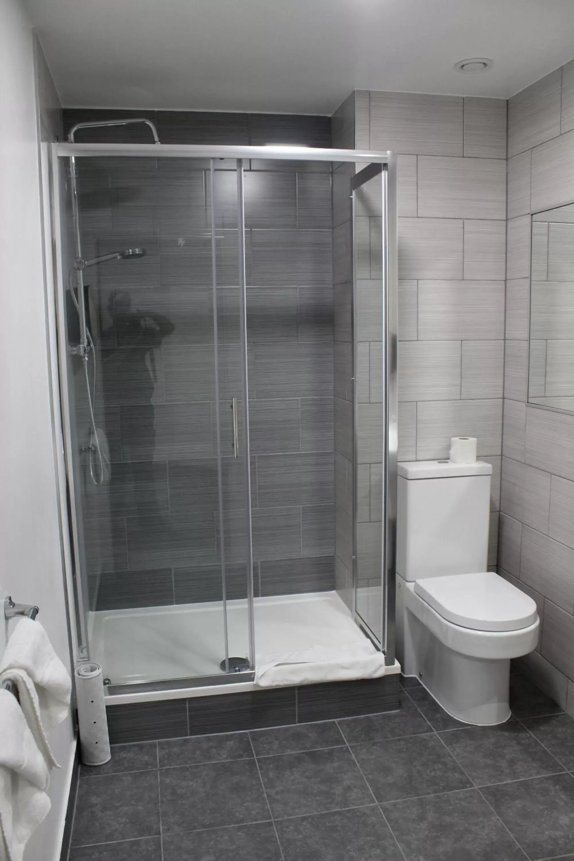 Standard Twin Room in Milton Manchester Hotel Standard Twin Room in Milton Manchester Hotel