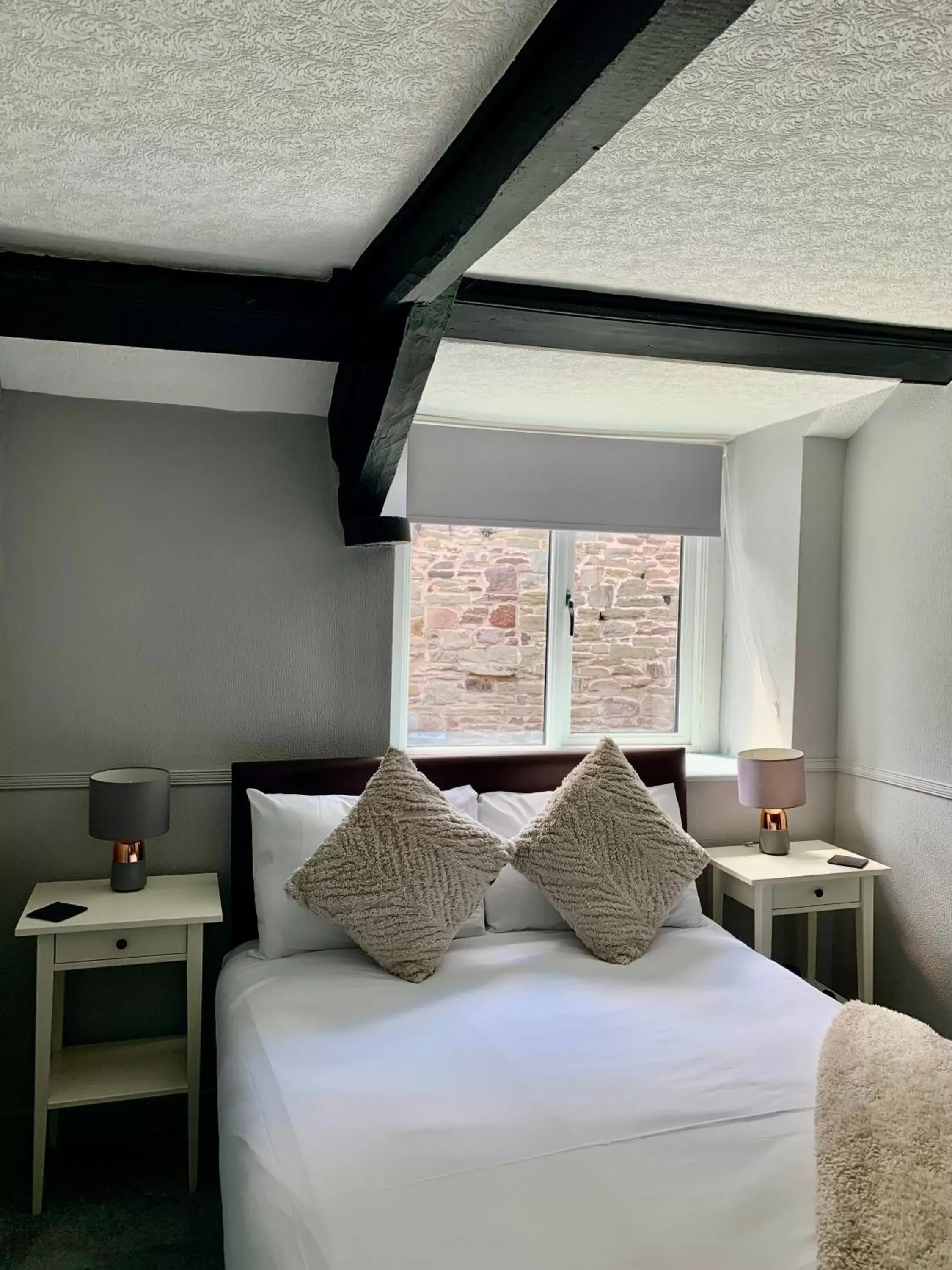 Double Room in The Beacons Guest House Double Room in The Beacons Guest House