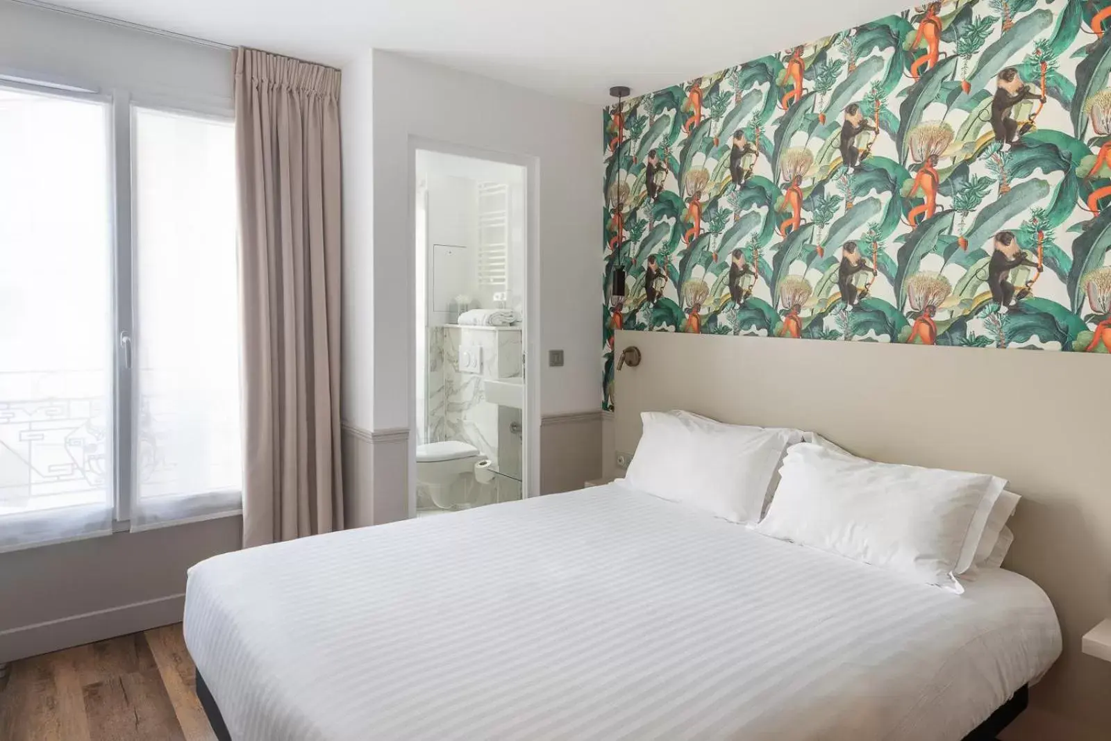 Superior Double Room in Hôtel 31 - Paris Tour Eiffel Superior Double Room in Hôtel 31 - Paris Tour Eiffel