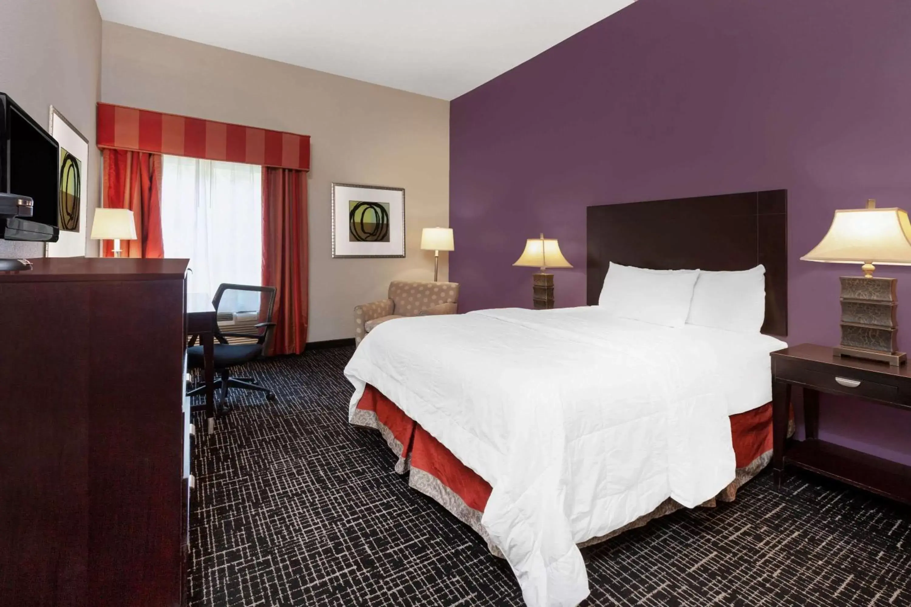 Queen Room with Tub with Grab Bars - Mobility Impaired Accessible/Non-Smoking in La Quinta by Wyndham Lumberton Queen Room with Tub with Grab Bars - Mobility Impaired Accessible/Non-Smoking in La Quinta by Wyndham Lumberton