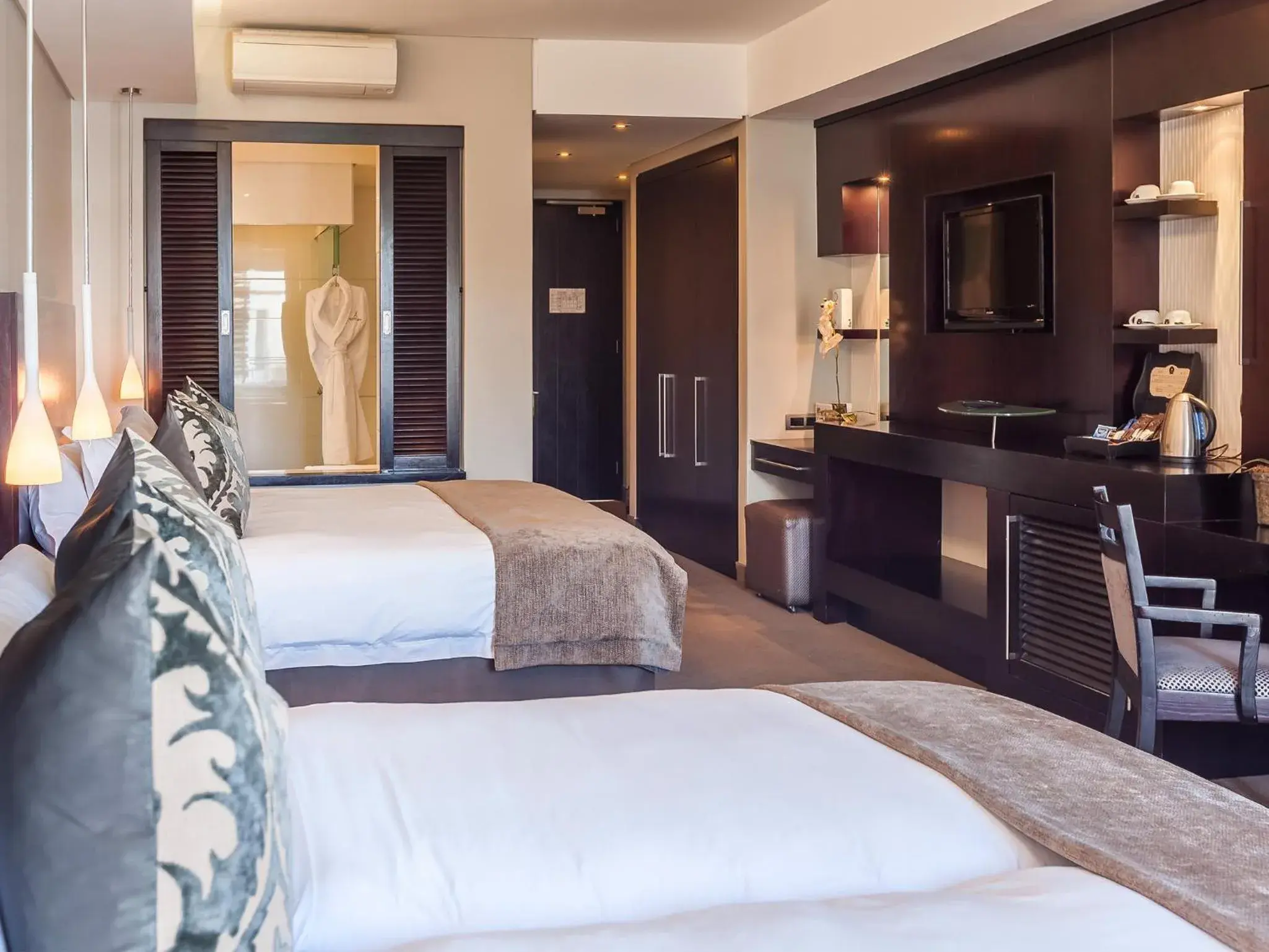 Leisure Family Room - single occupancy in The Fairway Hotel, Spa & Golf Resort Leisure Family Room - single occupancy in The Fairway Hotel, Spa & Golf Resort