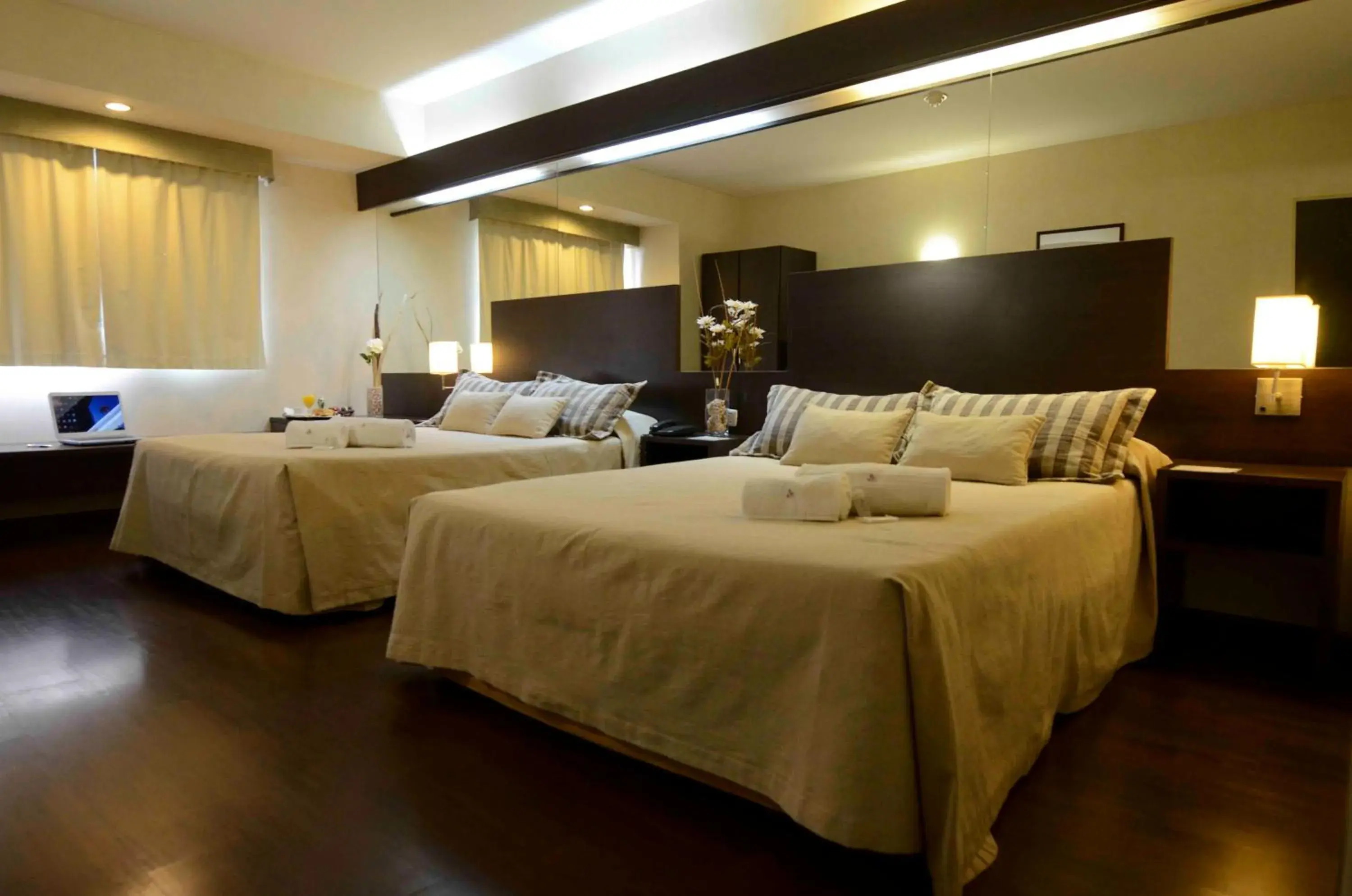 Quadruple Room in Hathor Hotels Mendoza Quadruple Room in Hathor Hotels Mendoza