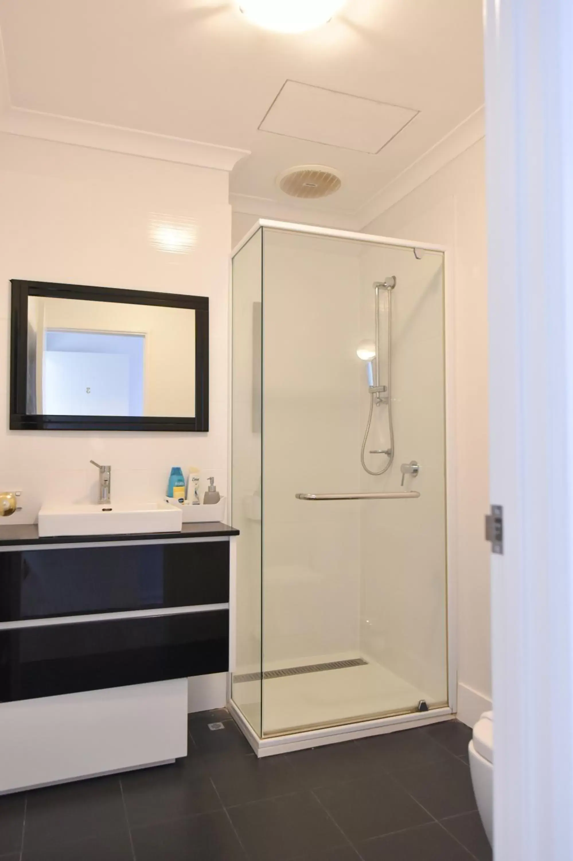 Queen Suite in Ganesha Wellness Spa Queen Suite in Ganesha Wellness Spa