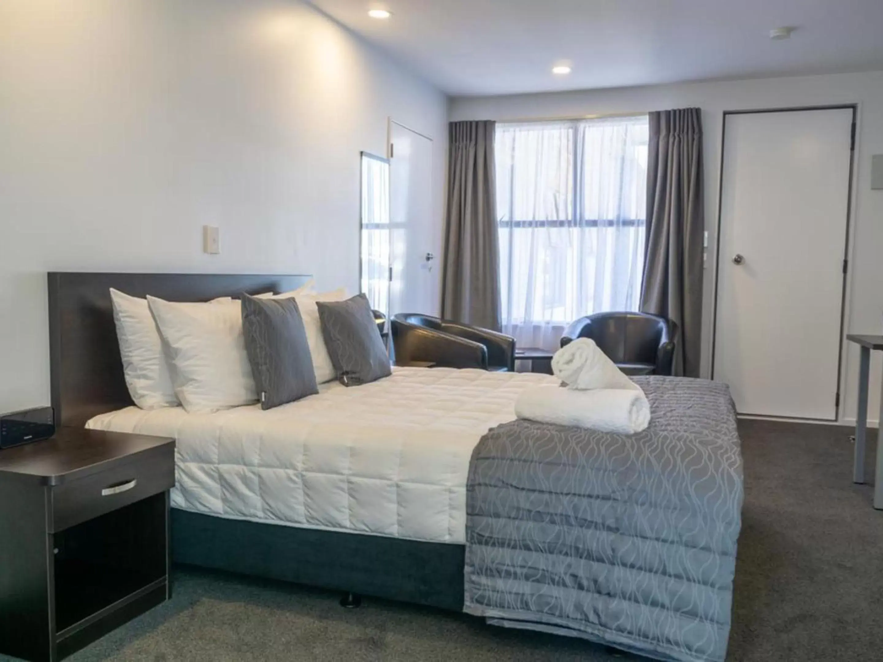 Studio in Durham Court Motor Inn Studio in Durham Court Motor Inn