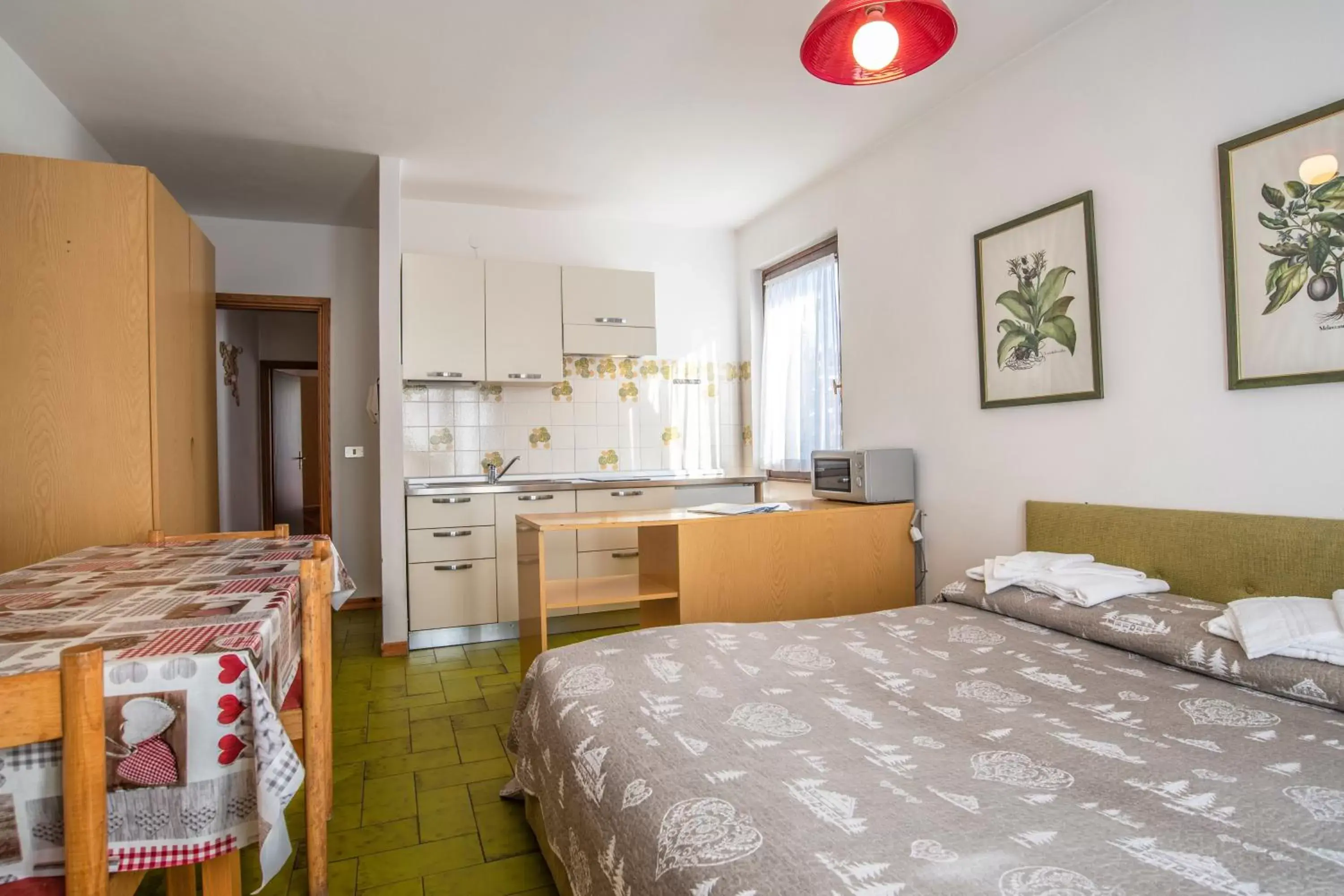 Two-Bedroom Apartment in Alaska Clubresidence Two-Bedroom Apartment in Alaska Clubresidence