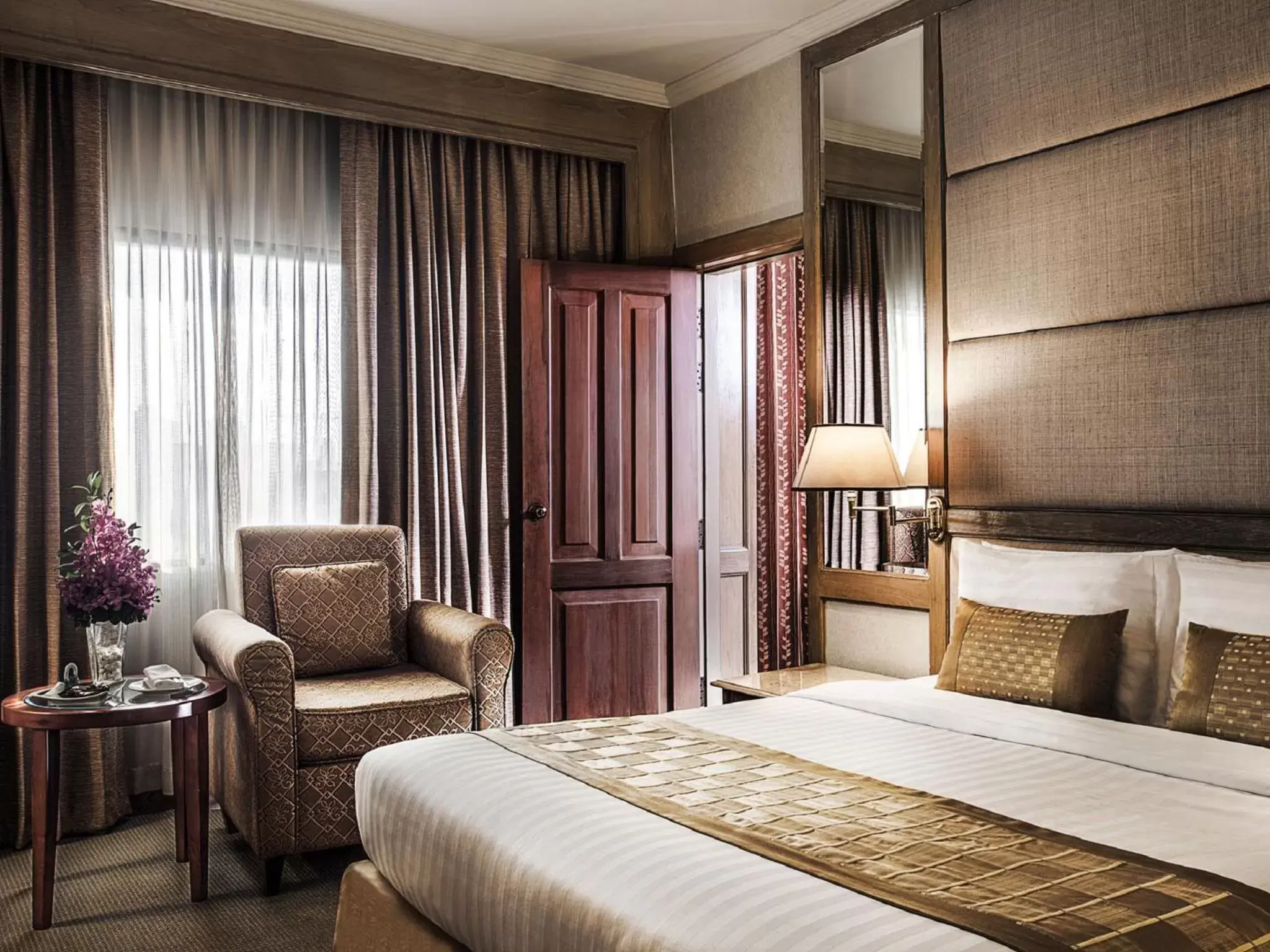 Two-Bedroom Suite in Arnoma Hotel Bangkok Two-Bedroom Suite in Arnoma Hotel Bangkok