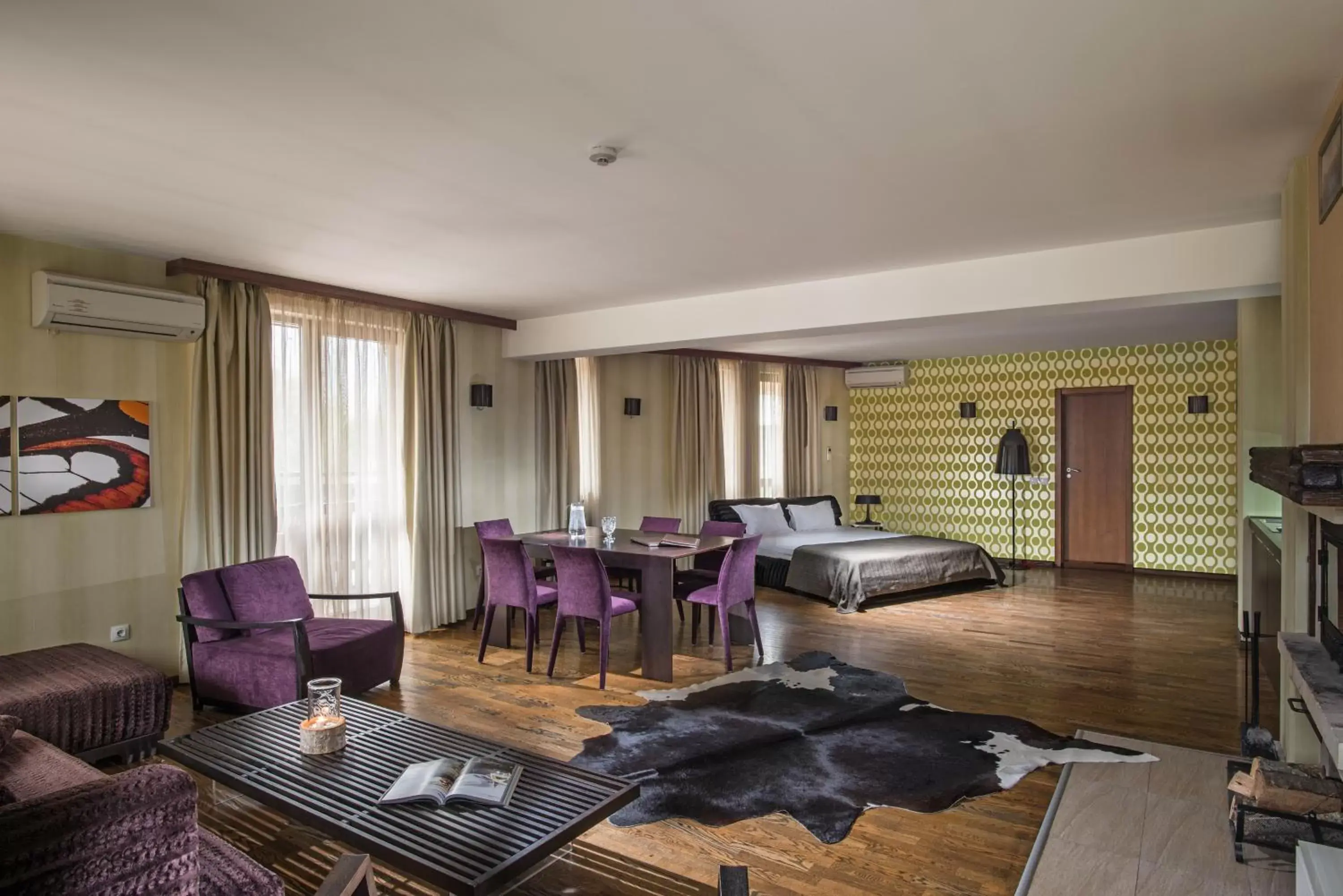 Junior Suite with Fireplace in Boutique Hotel Uniqato Junior Suite with Fireplace in Boutique Hotel Uniqato